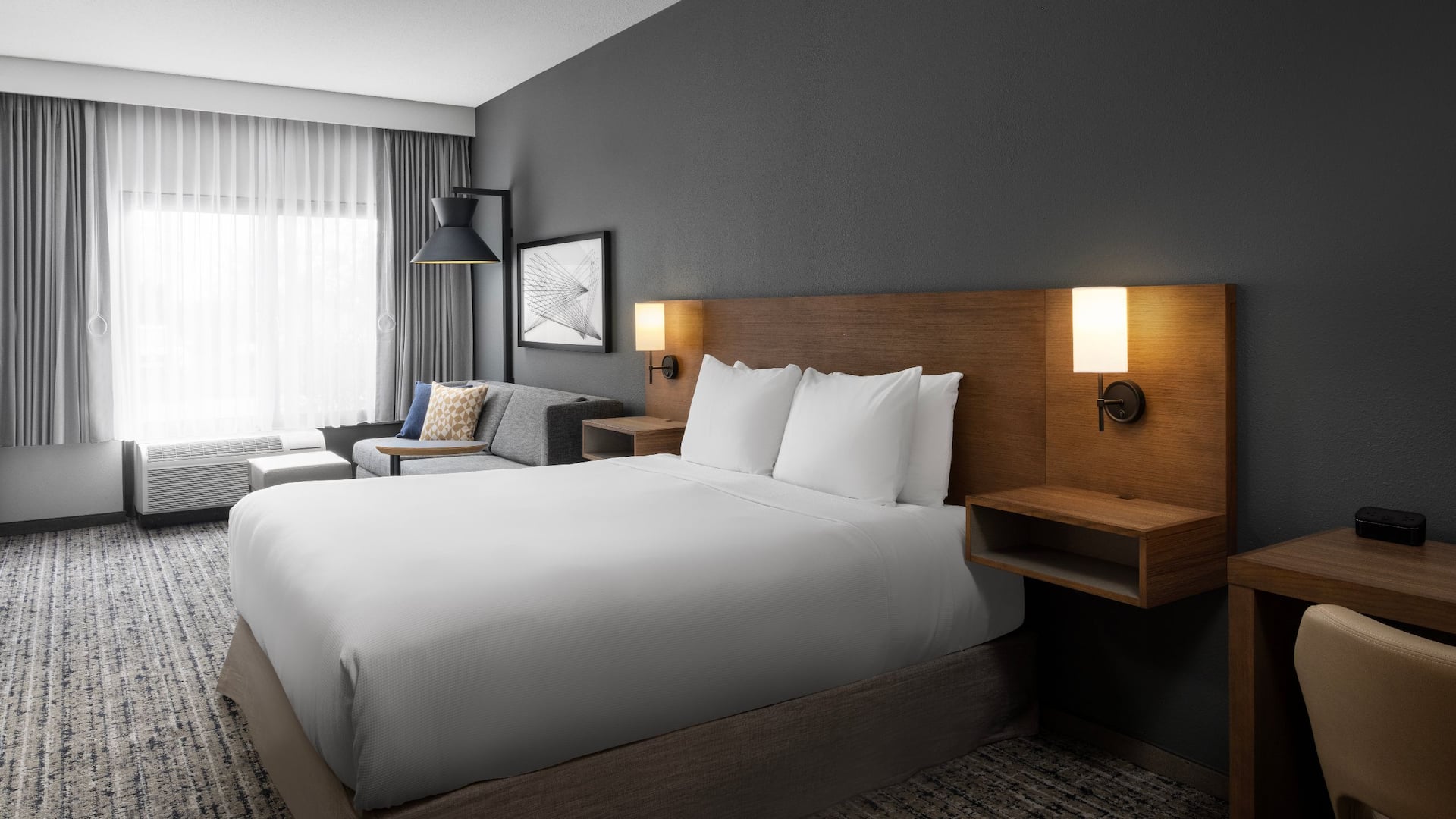Hyatt Place Nashville/Hendersonville Accessible King Guestroom