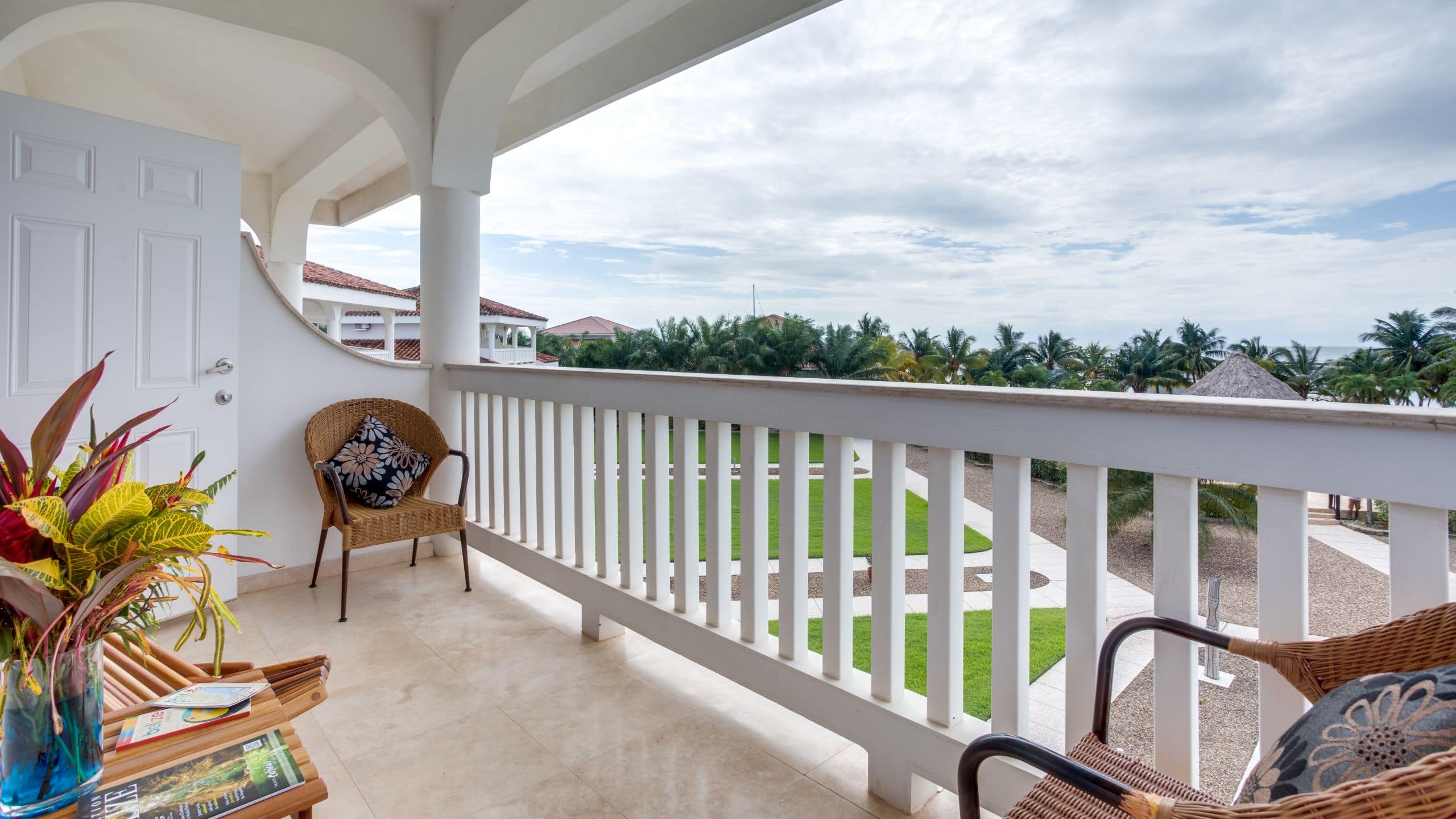 Placencia Resort Tpr Three Bedroom Balcony With Ocean View