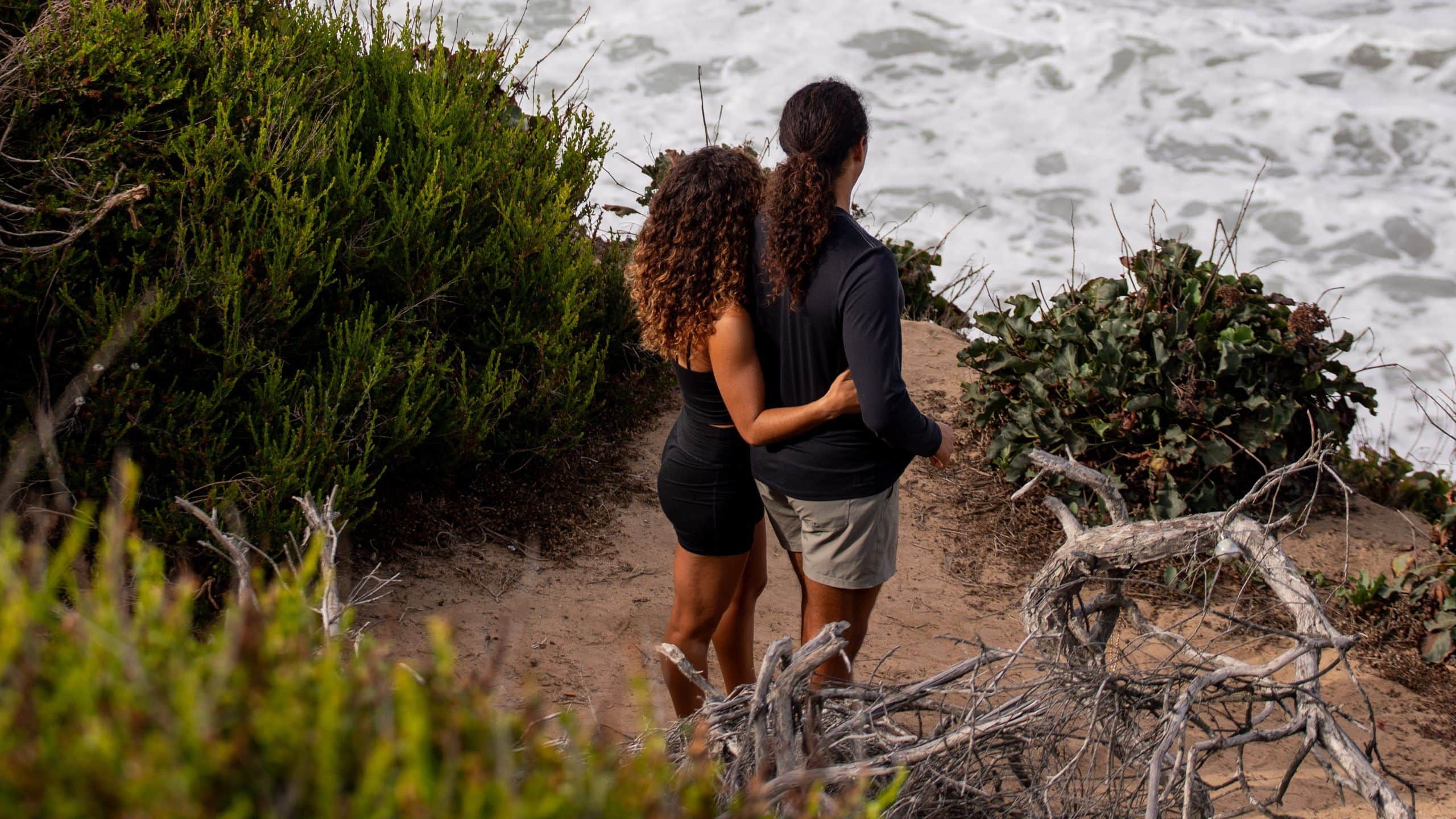 Alila Marea Beach Resort Encinitas Couple Hugging On Ocean Bluff Hike