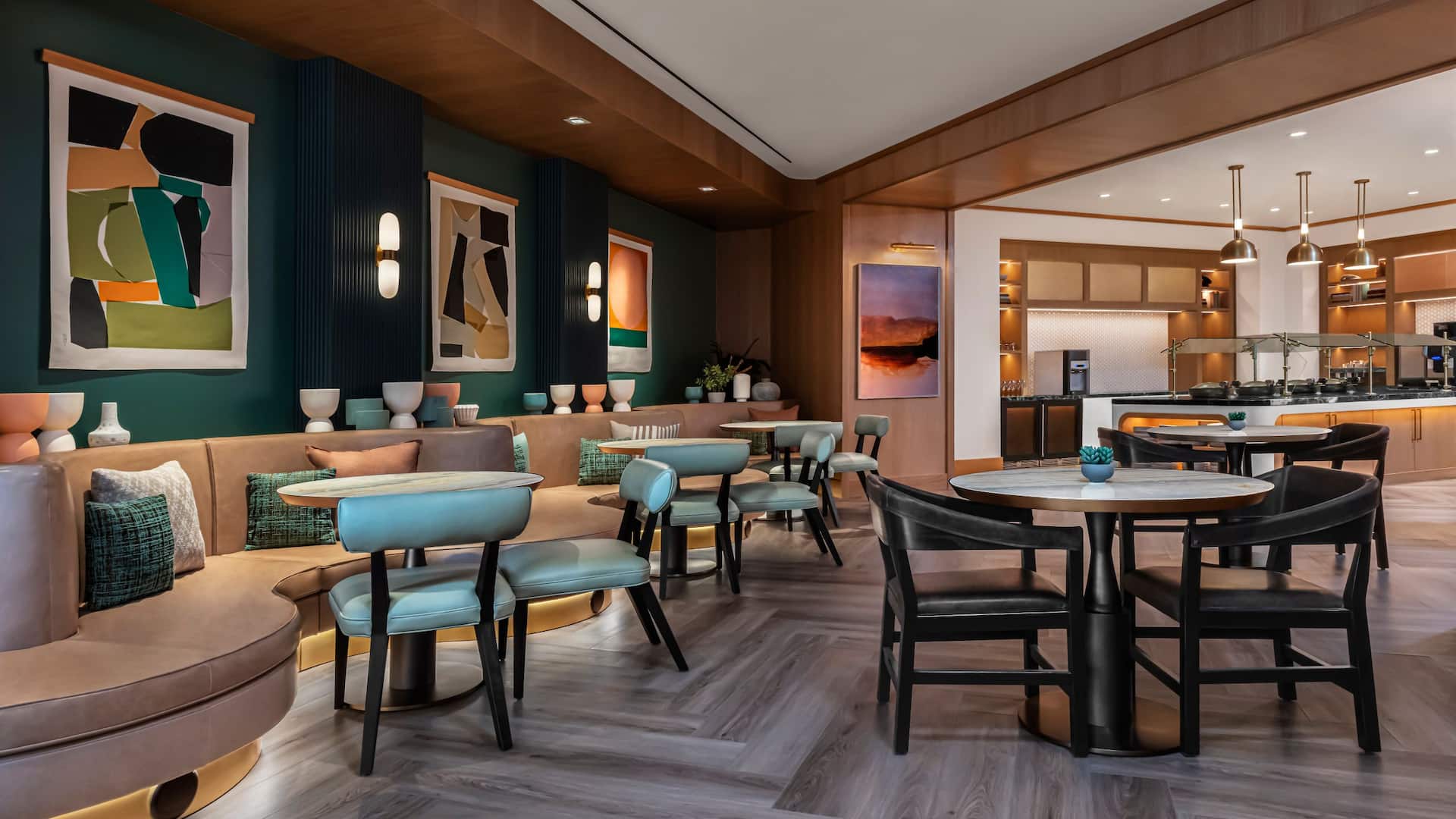 Hyatt Regency Irvine Regency Club Dining Area