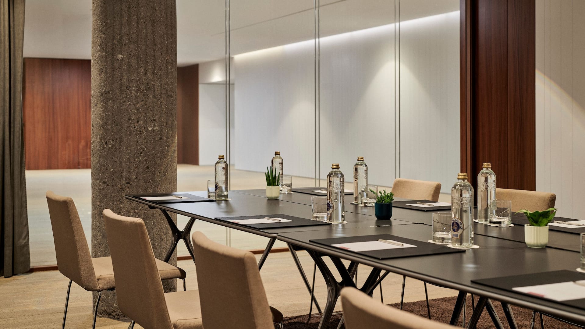 Grand Hyatt Barcelona Backyard B Boardroom Set Up