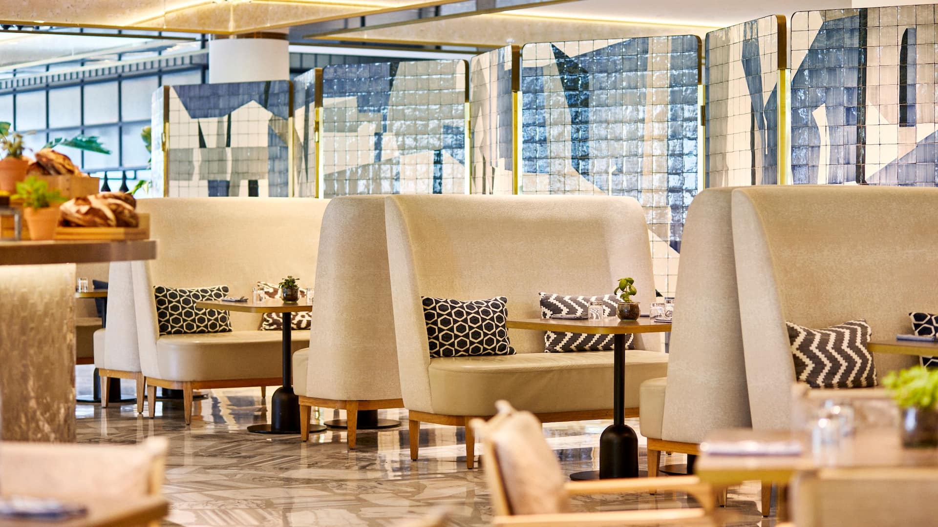 Grand Hyatt Barcelona Impar Breakfast Sofas