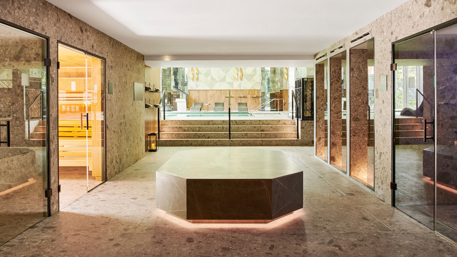 Grand Hyatt Barcelona Spa Aisle