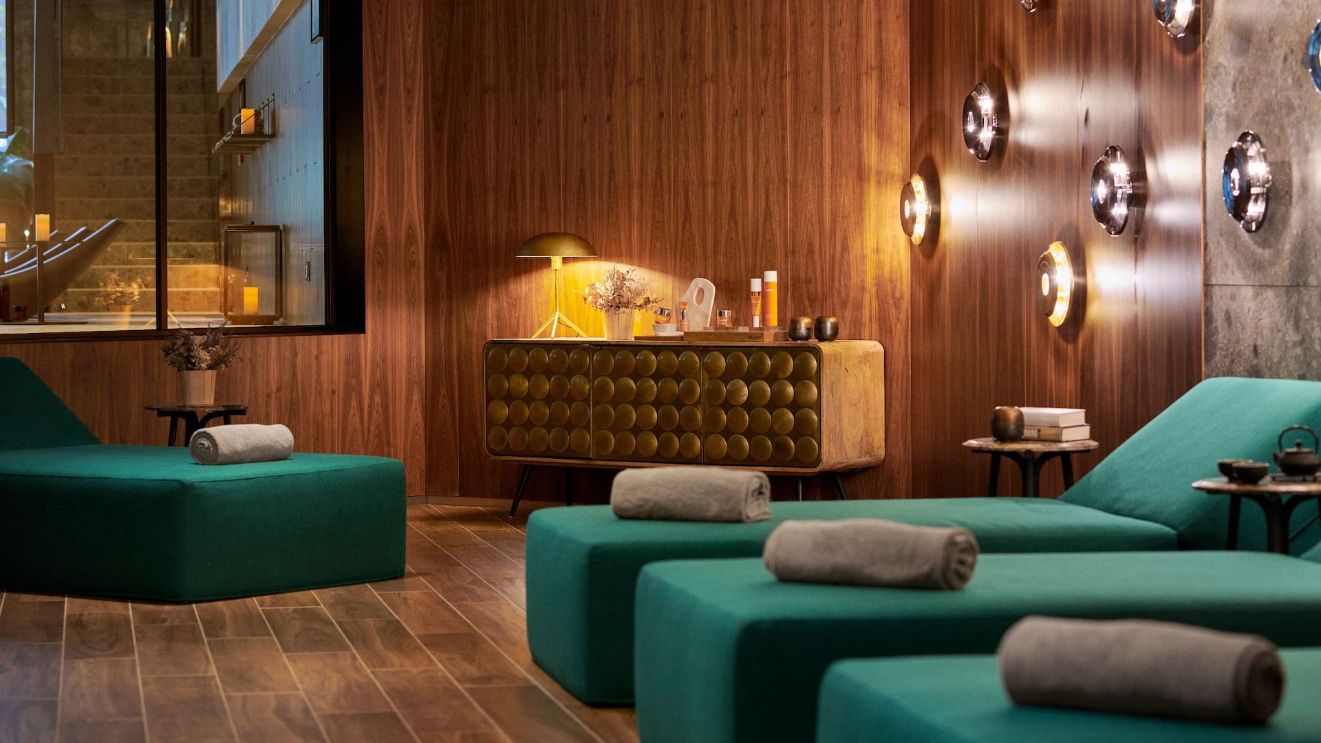 Grand Hyatt Barcelona Spa Waiting Room Details