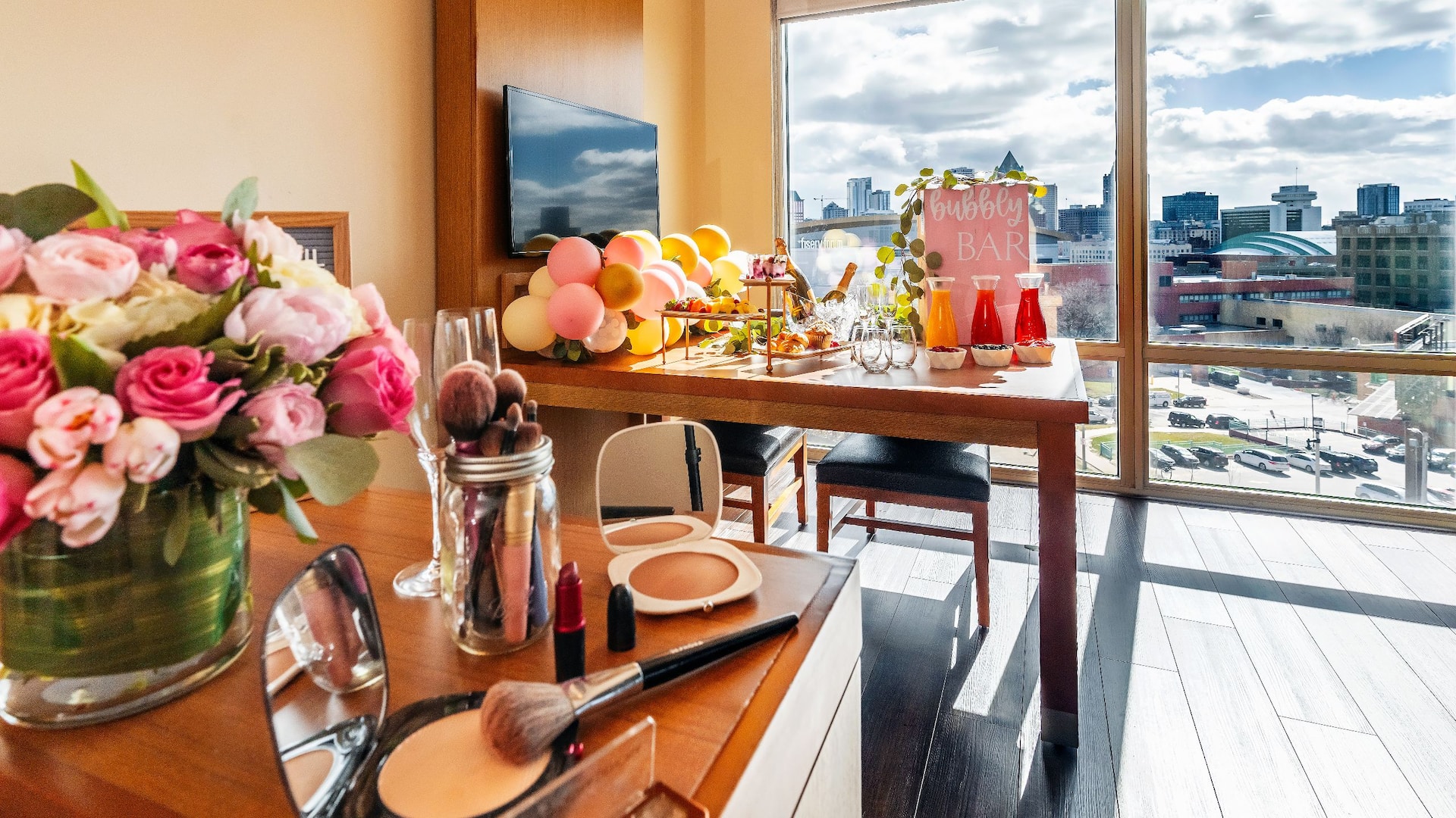 Hyatt Place Milwaukee Downtown Glam Room