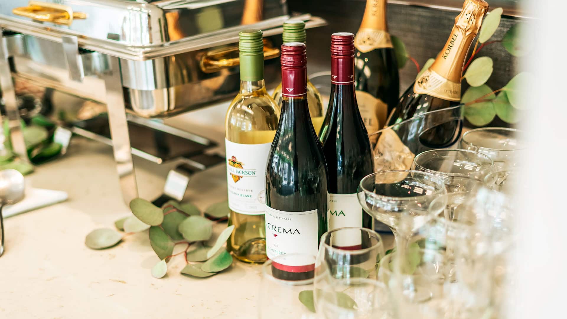 Hyatt Place Milwaukee Downtown Wine