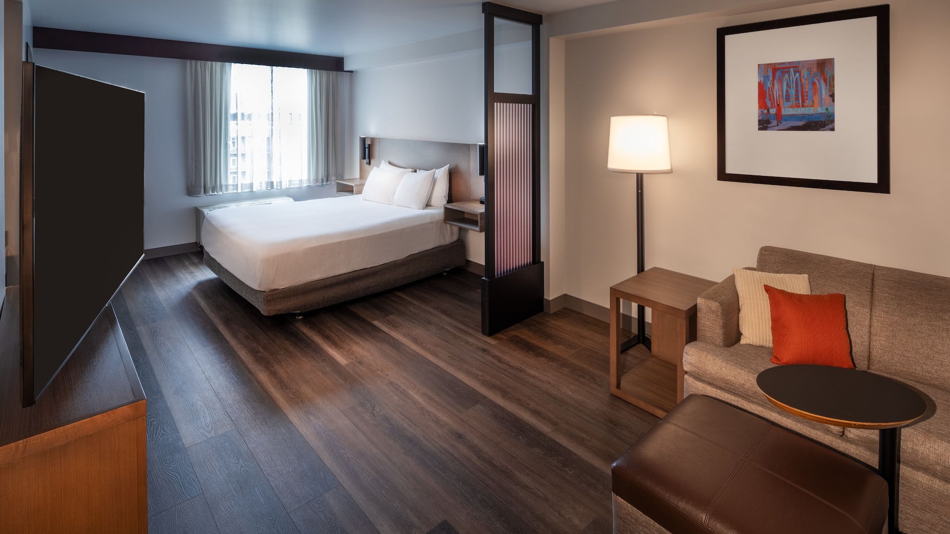 Hyatt Place Seattle/Downtown Accessible Guestroom King Bed