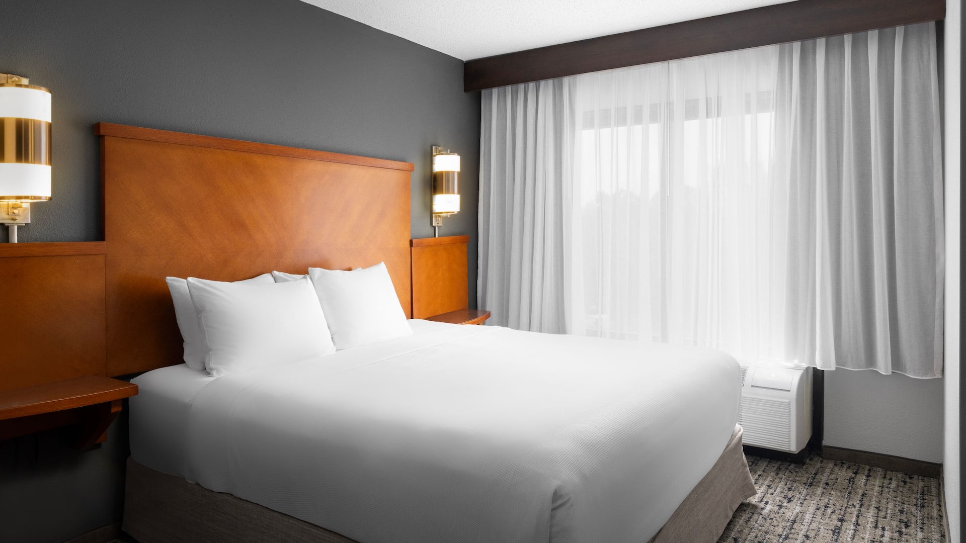 Hyatt Place Chantilly/Dulles Airport-South King Bed Guestroom