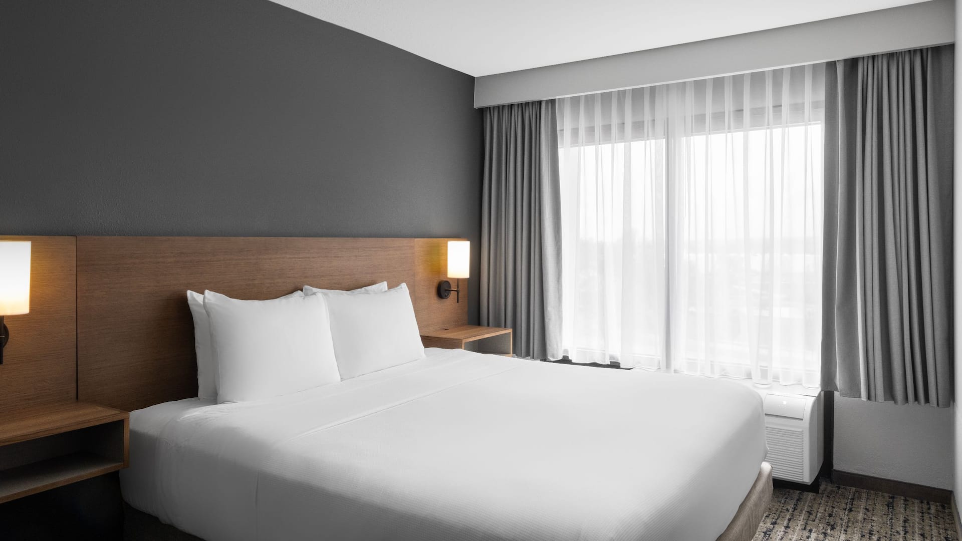 Hyatt Place Atlanta/Cobb Galleria Guestroom King Bed