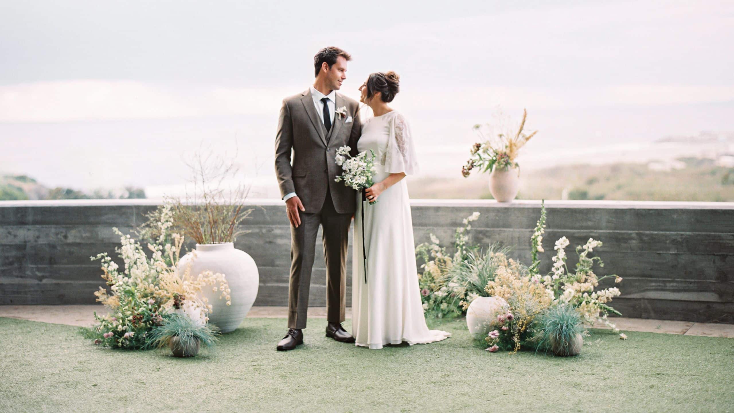 Alila Marea Beach Resort Encinitas Oceana Terrace Wedding Couple Coastline View
