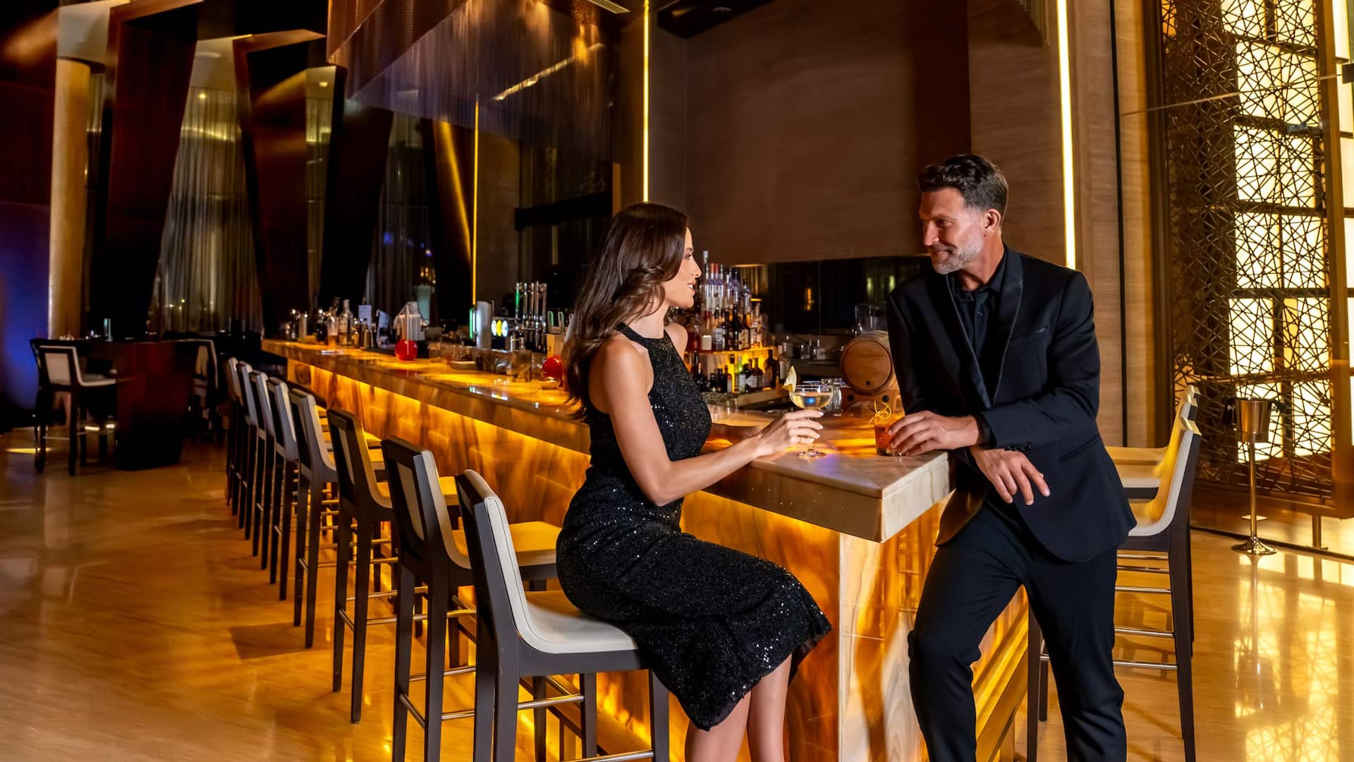 Grand Hyatt Abu Dhabi Hotel & Residences Emirates Pearl Couple In Lexx