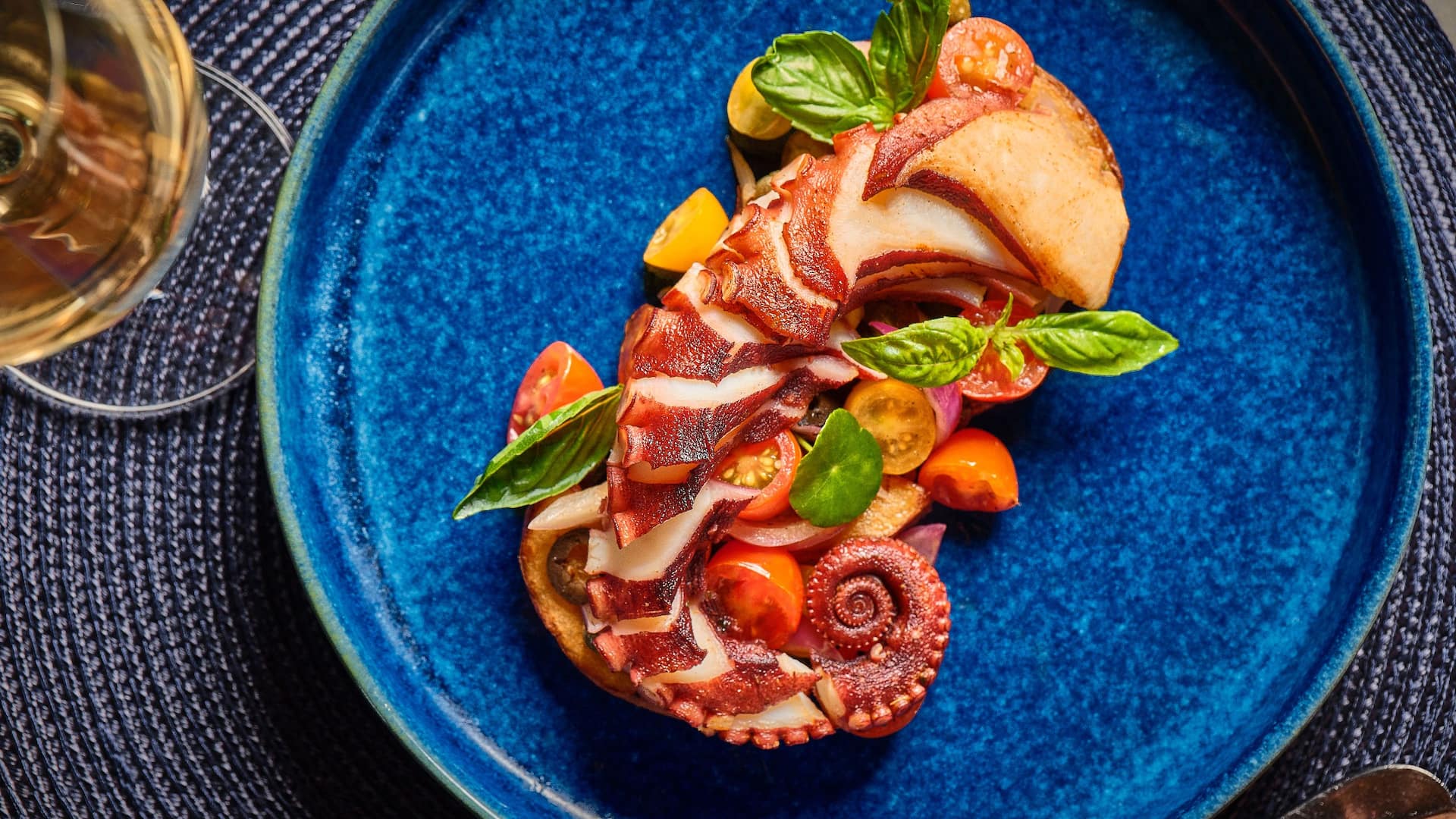 Hyatt Regency Koh Samui Sesun Grill And Beach Bar Octopus
