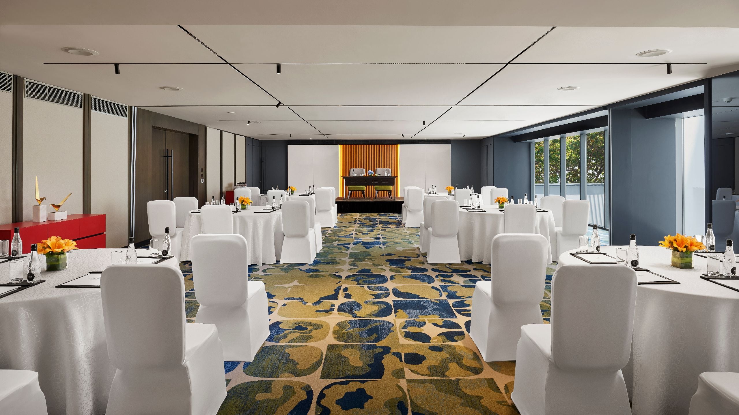 Hyatt Centric Hebbal Bengaluru Blrch Huddle 34 Cluster