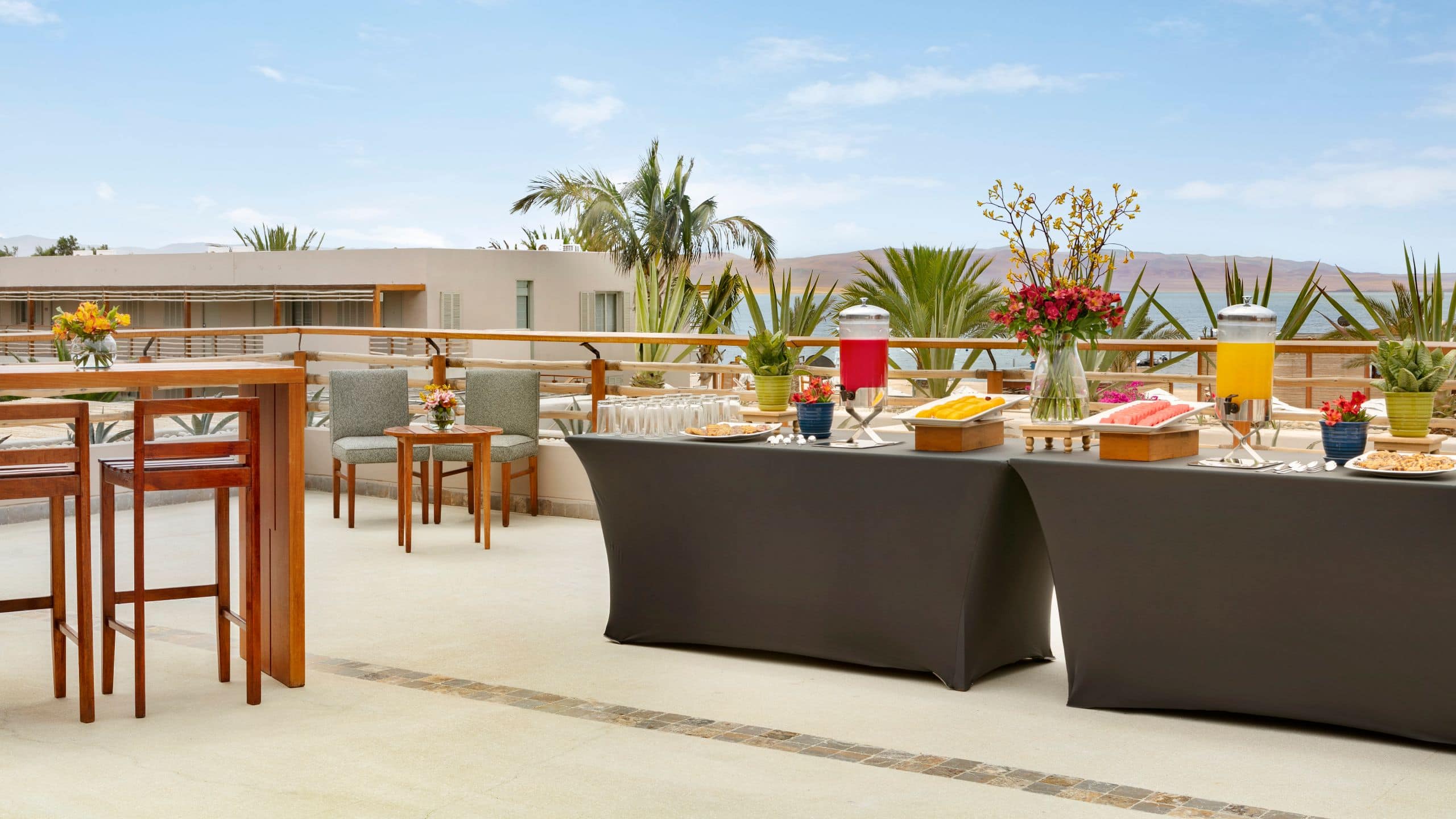The Legend Paracas Resort Salon Bahia Patio Buffet