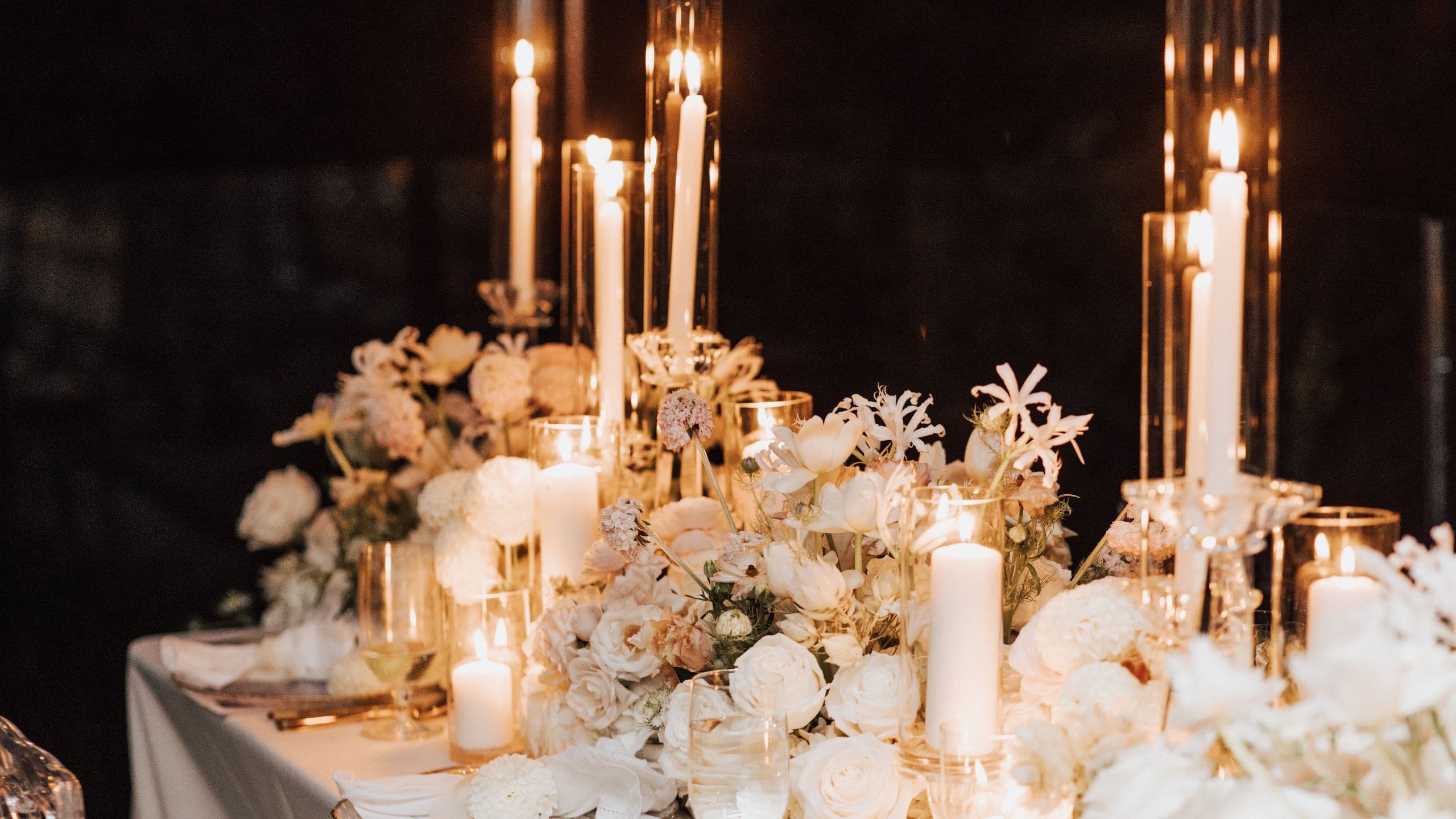 Alila Ventana Big Sur White Floral Reception Detail