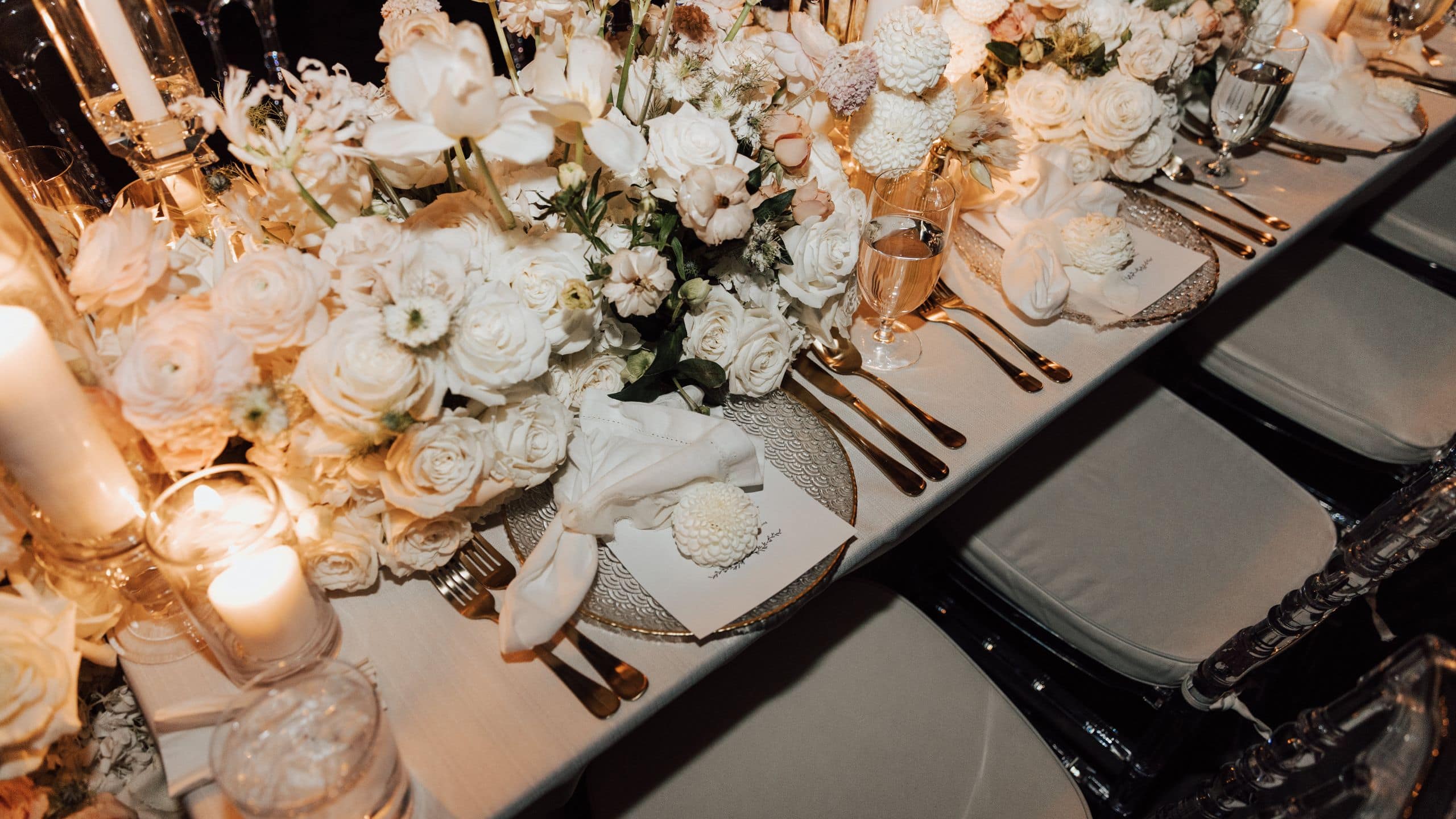 Alila Ventana Big Sur White Floral Dinner Table Detail