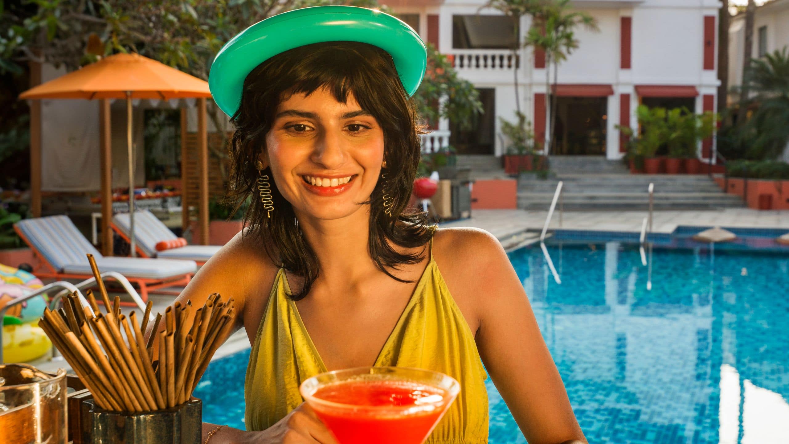 Ronil Goa Swim Up Bar The Hub