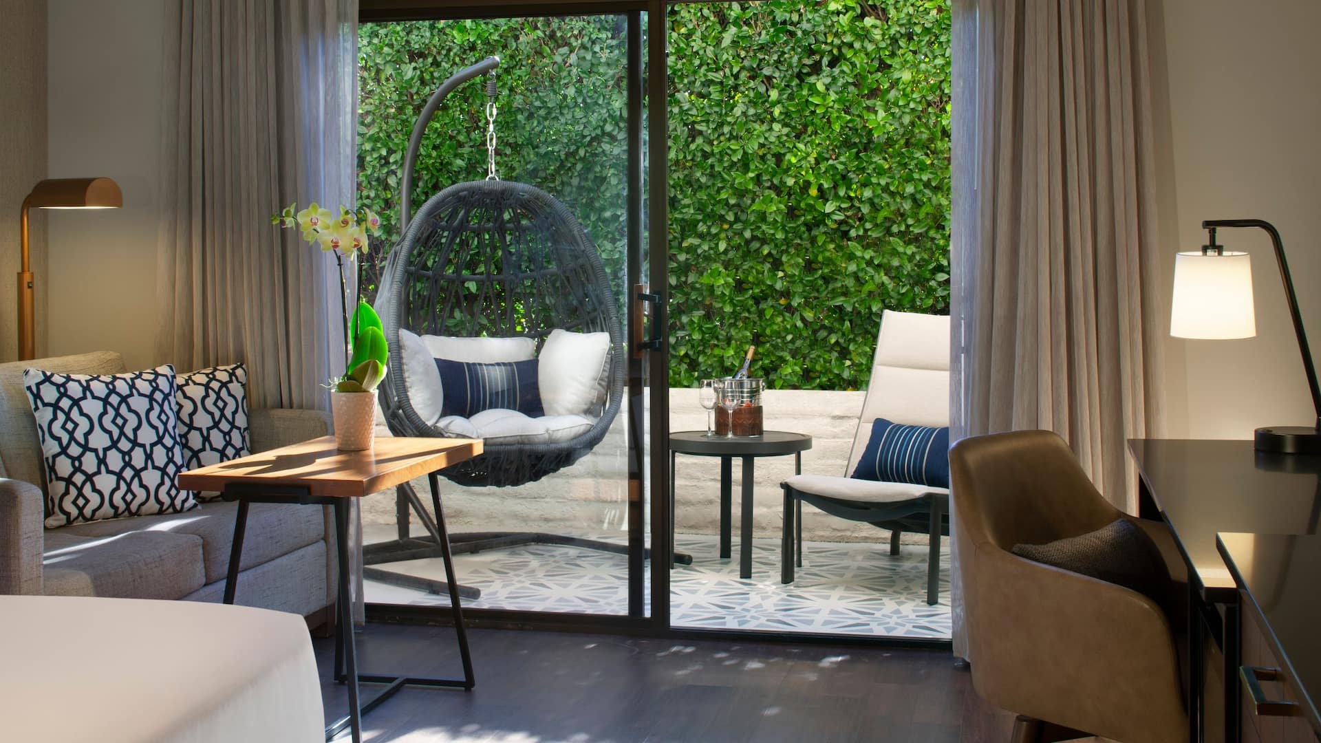 Hyatt Regency Westlake Patio Room