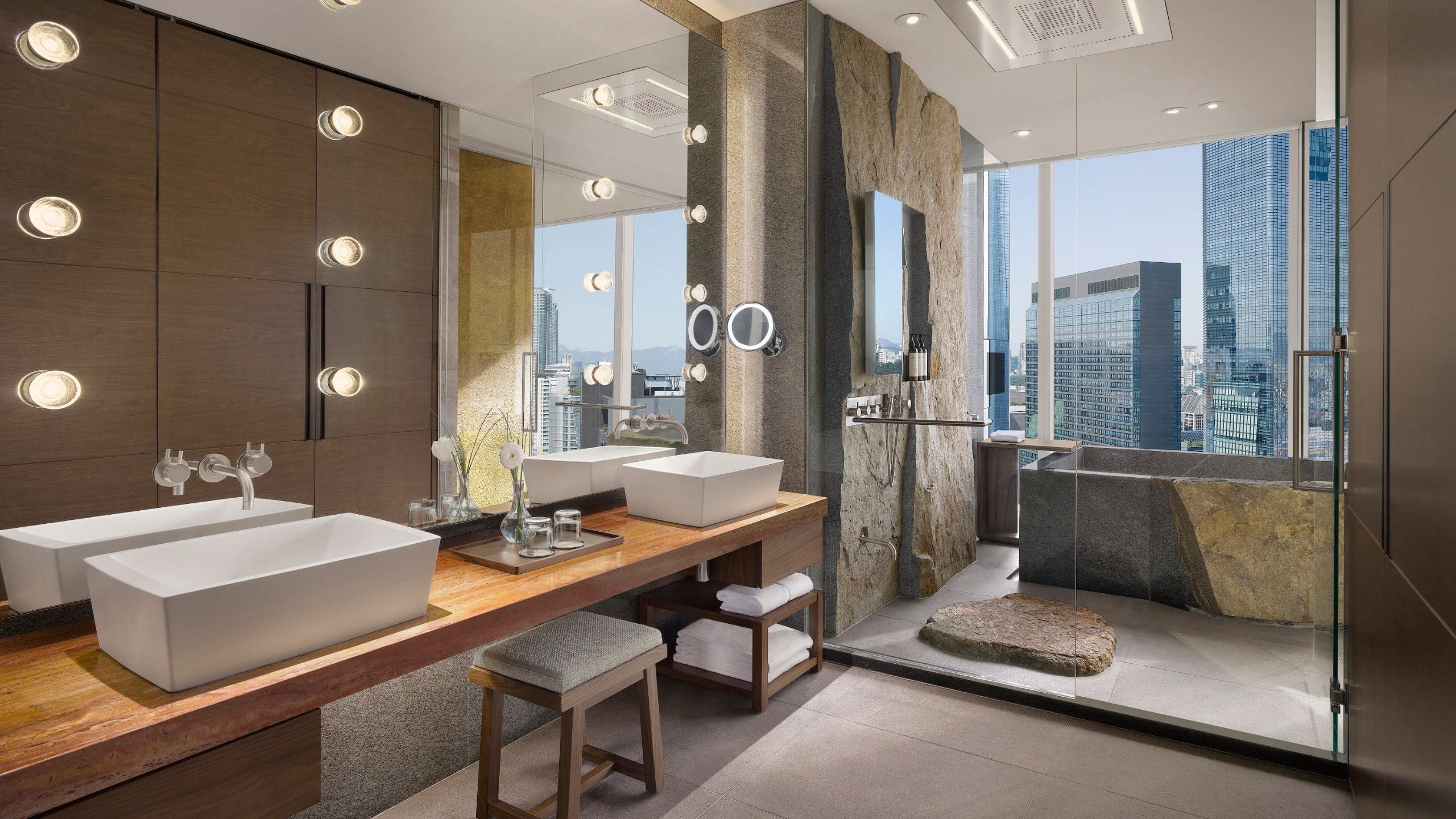 5/5 Park Hyatt Seoul Diplomatic Suite Bathroom