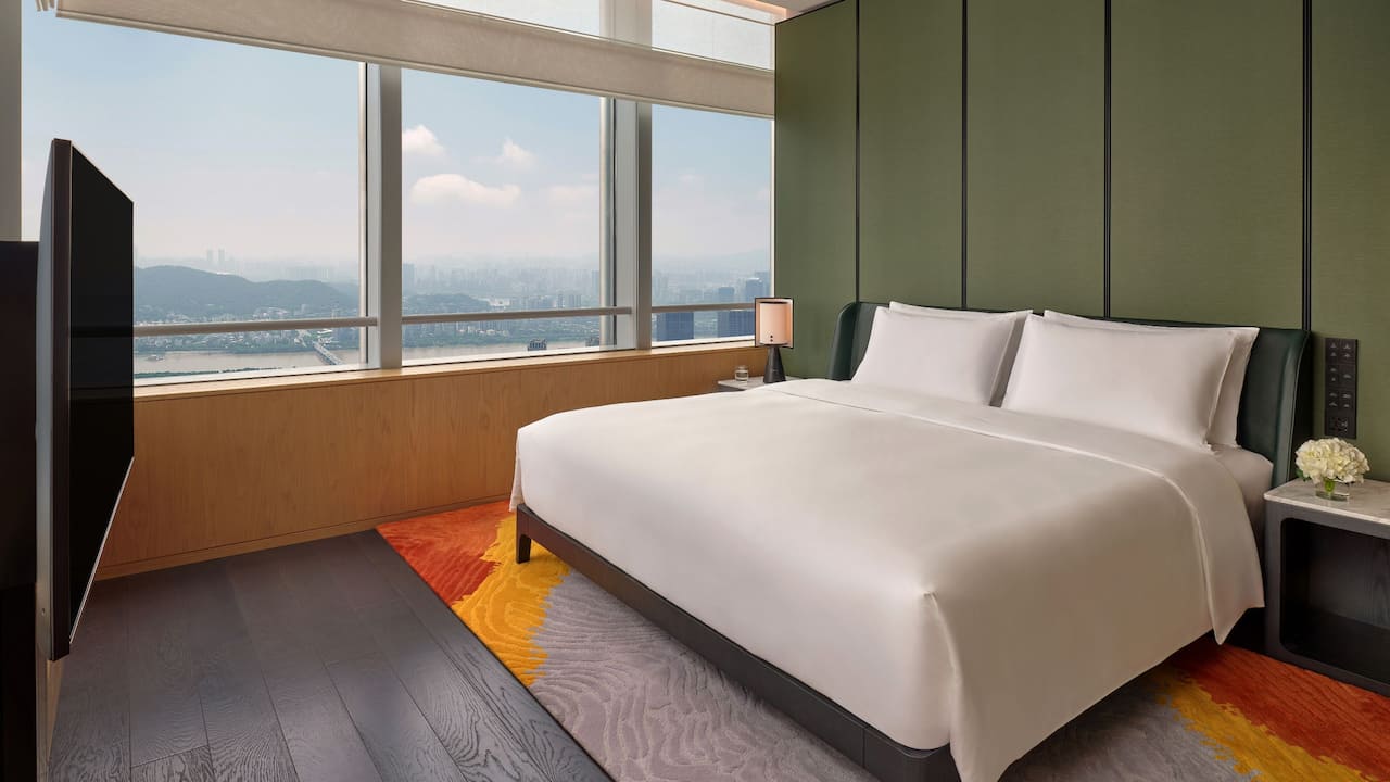 Park Hyatt Suite Bedroom