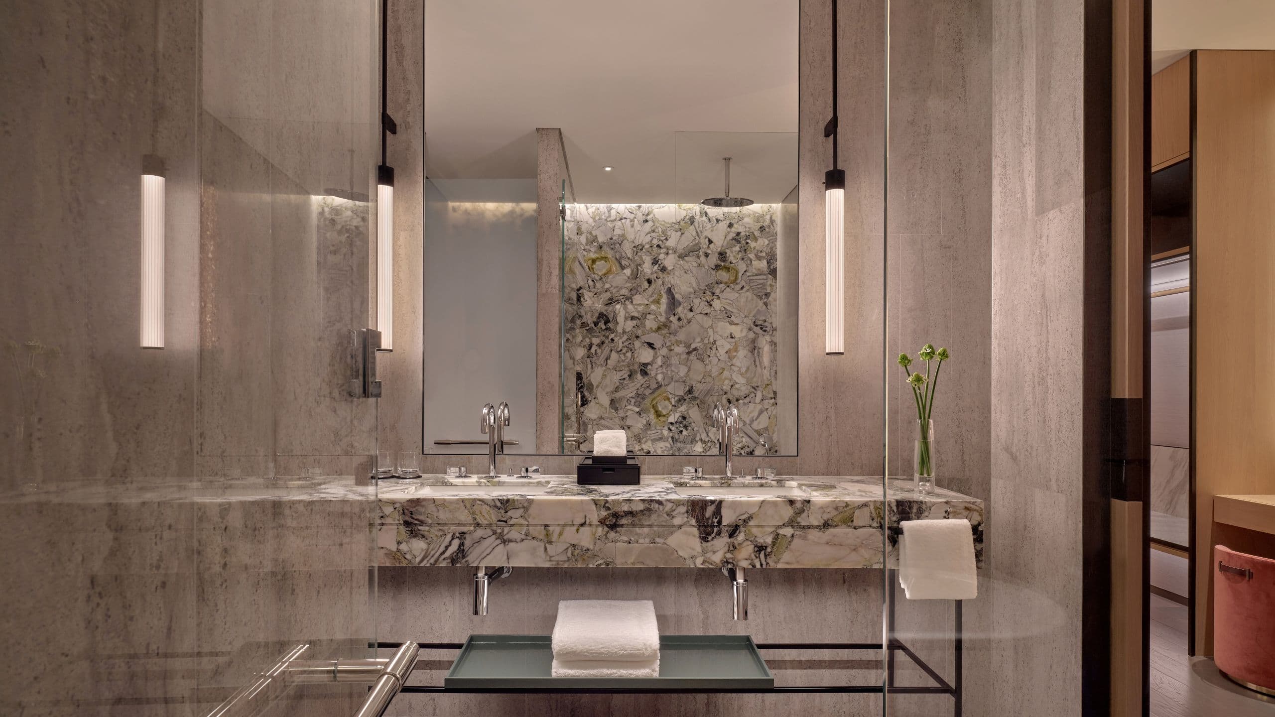 3/3 Park Hyatt Changsha Park Suite Washroom