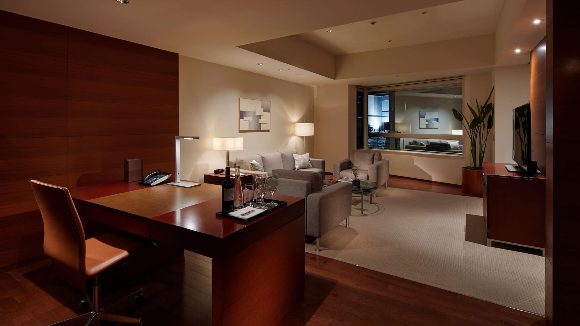 Grand Hyatt Tokyo Grand Suite King Living Room
