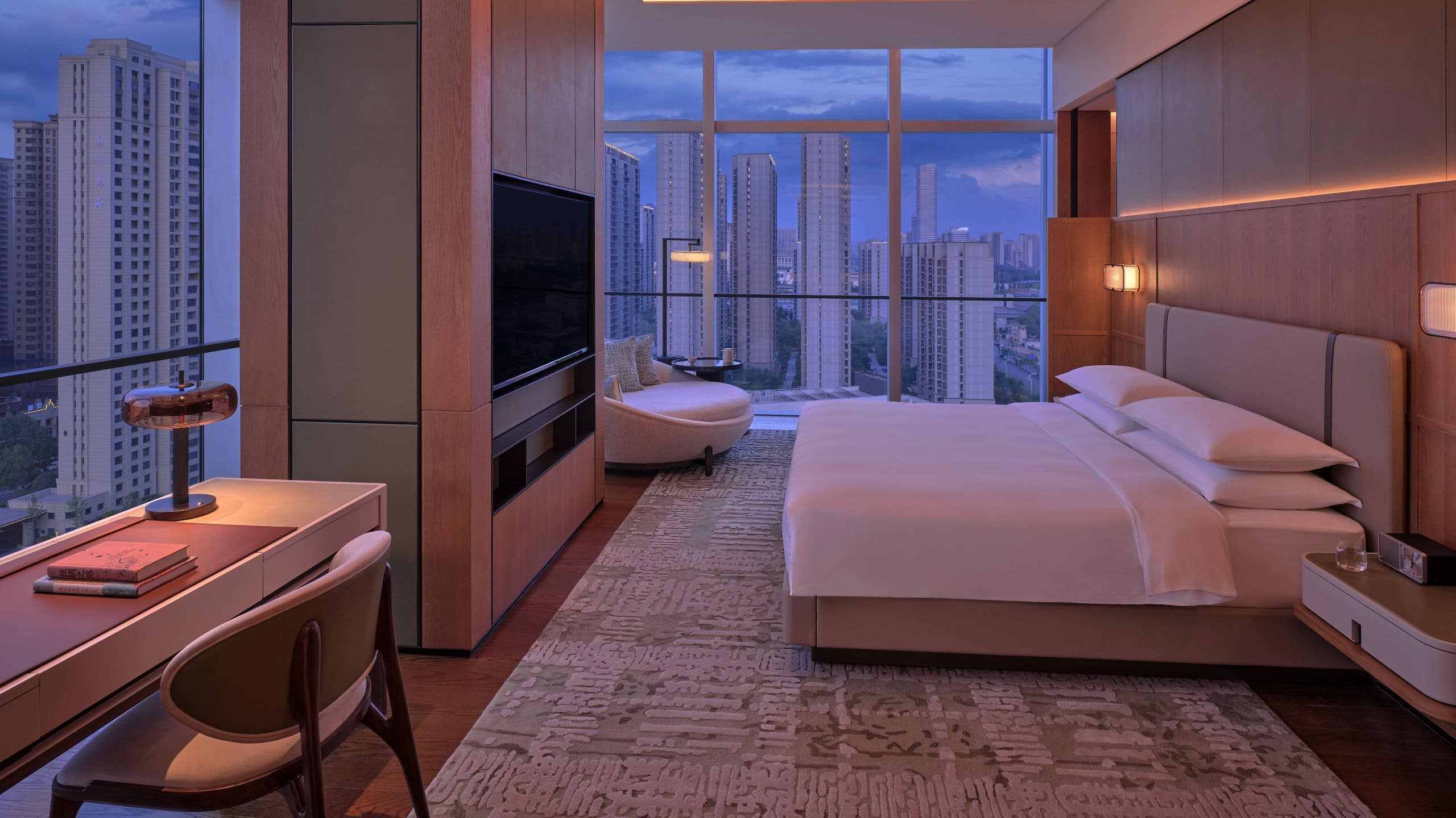 Hyatt Centric Gaoxin Xi’an Hospitality Suite Bedroom Layout