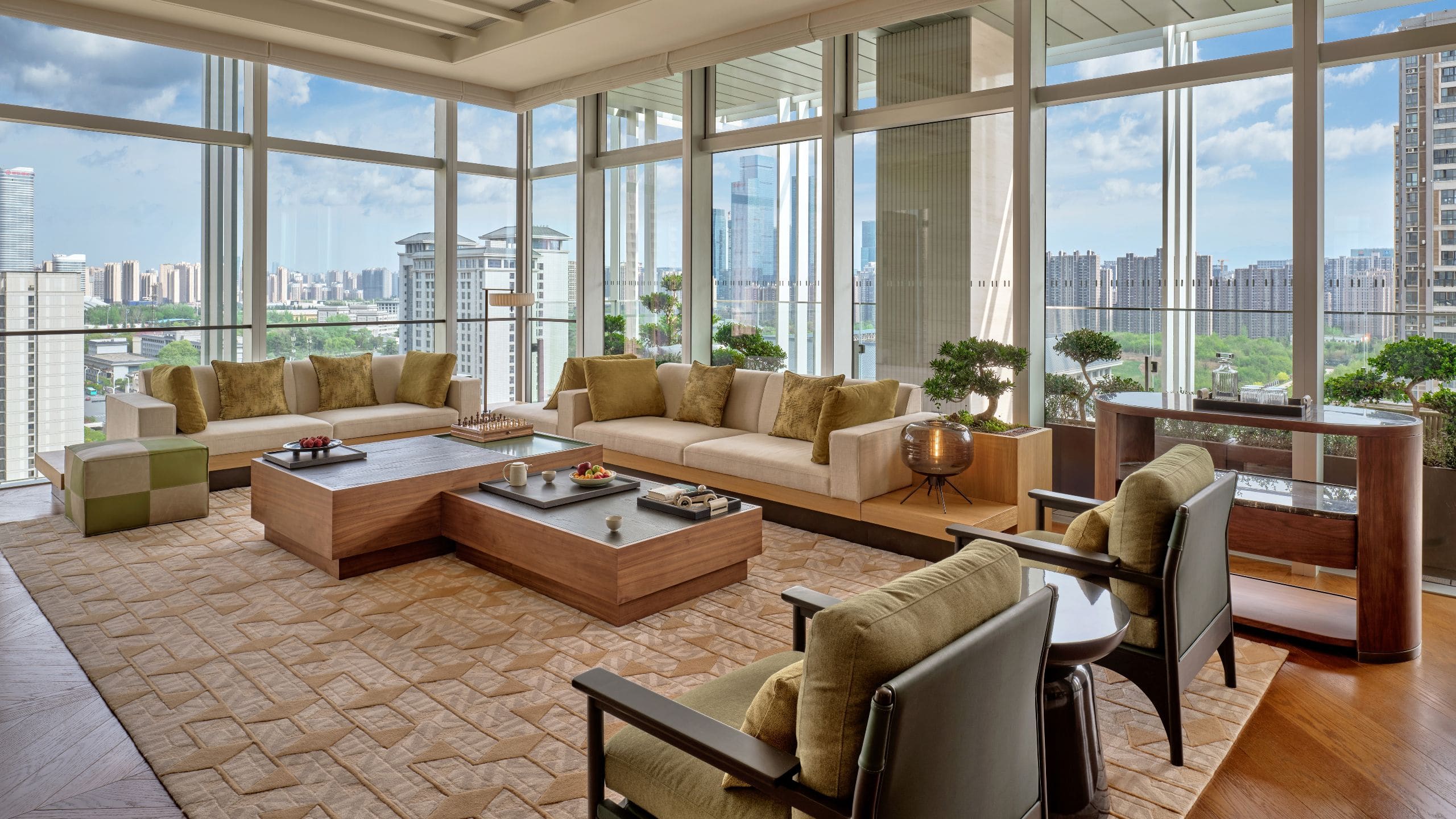 1 из 7 Hyatt Centric Gaoxin Xi’an Hospitality Suite Living Room Layout