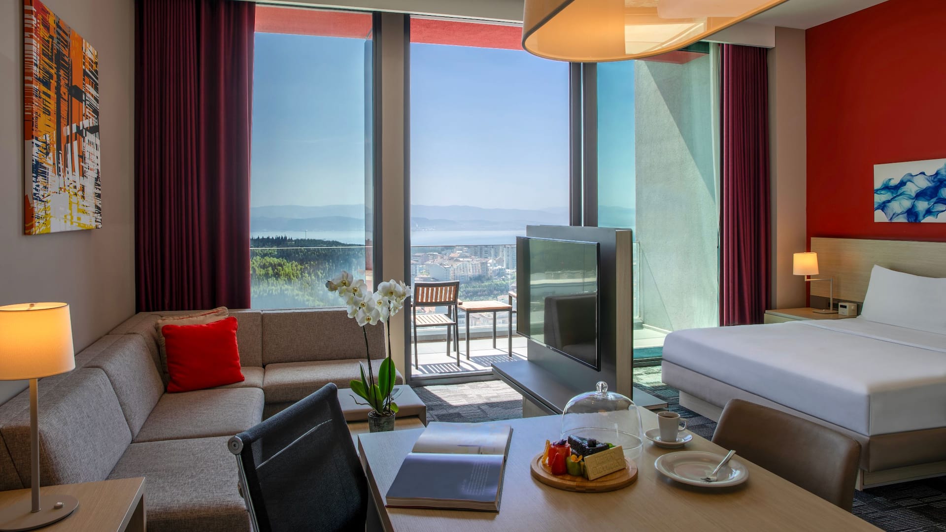 Hyatt House Gebze Speciality King Room Sea