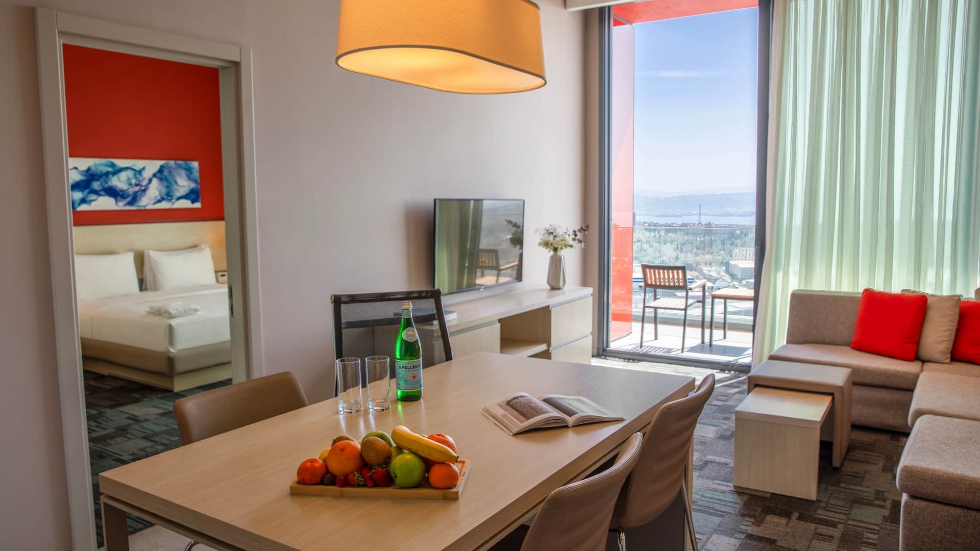 Hyatt House Gebze Sea View King Suite