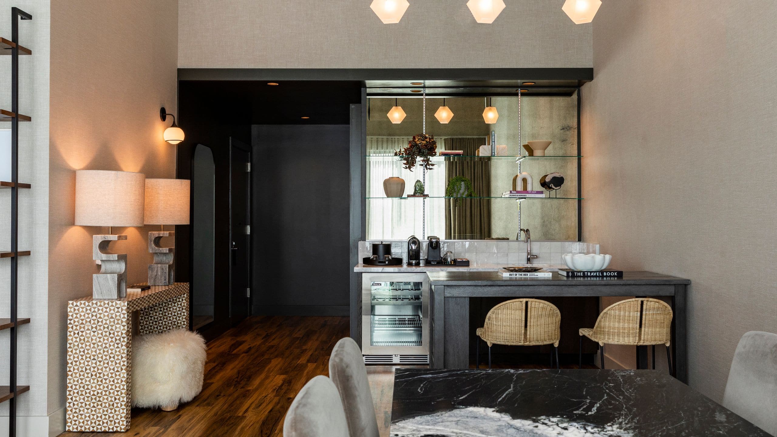 Kissel Uptown Oakland Presidential Wet Bar Room