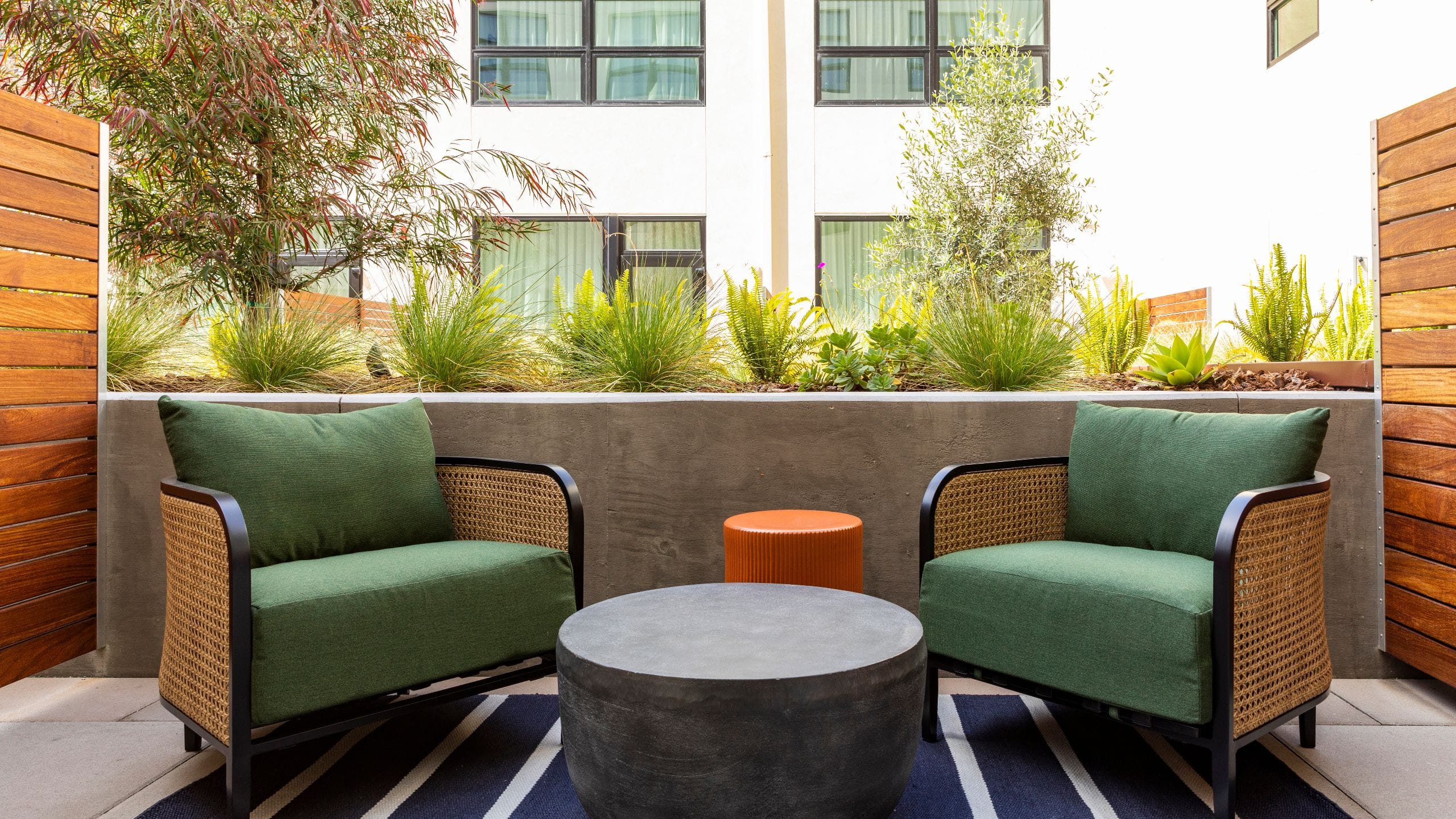 Kissel Uptown Oakland Terrace Courtyard Patio Seating Area