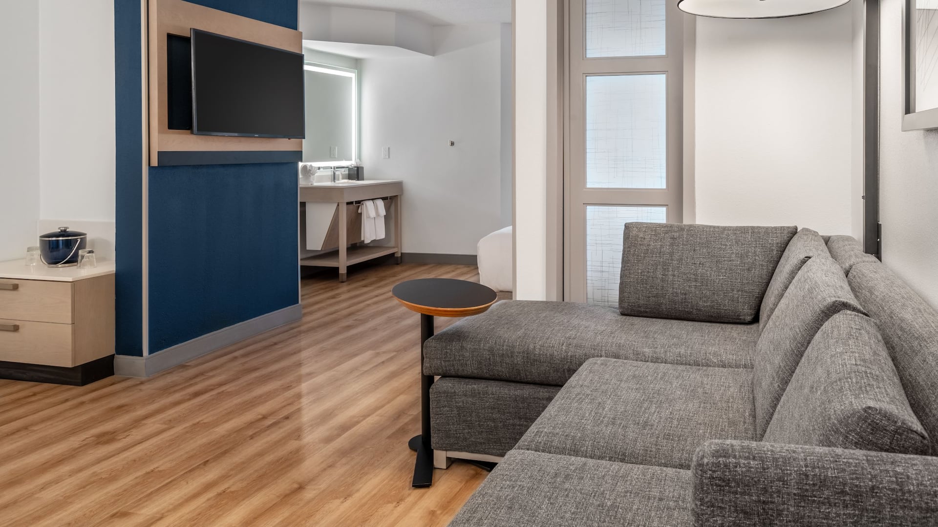 Hyatt Place Mystic Guestroom Ada Amenities