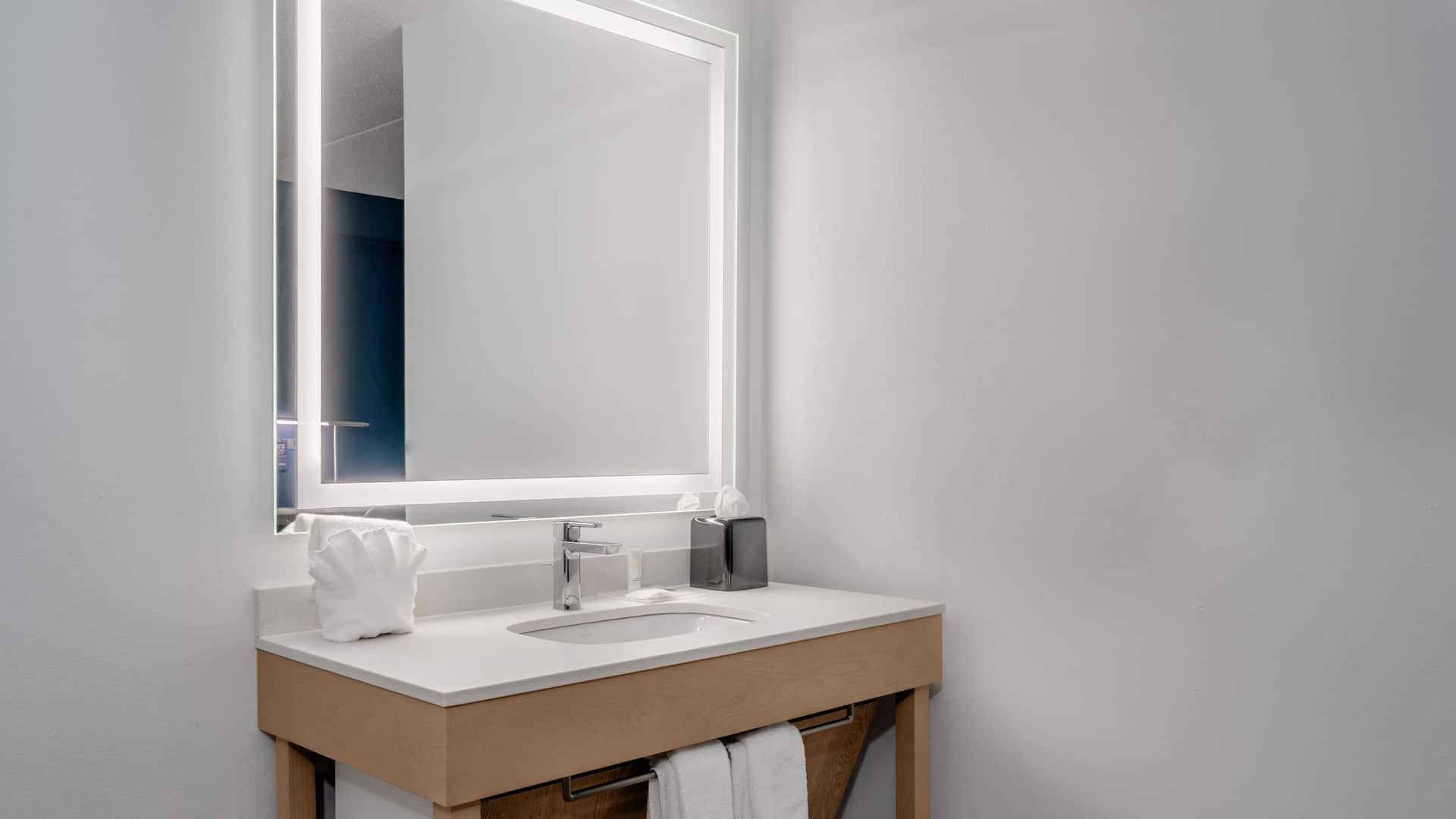 Hyatt Place Mystic Guestroom Ada Bathroom Sink