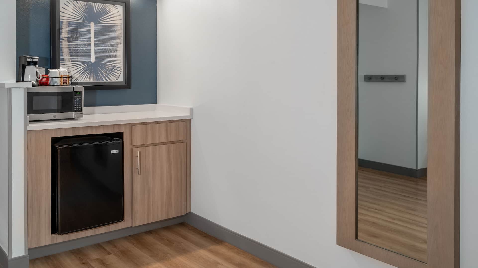 Hyatt Place Mystic Guestroom Double Microwave Minifridge