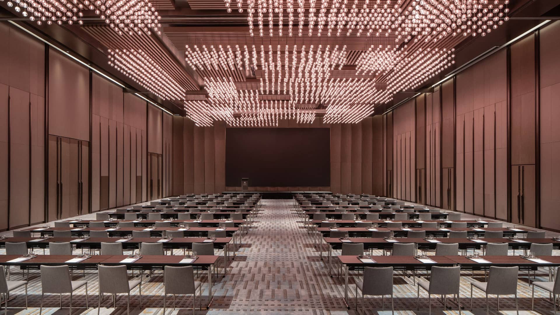 第 1，共 1 Hyatt Regency Changshu Kuncheng Lake Regency Salon Classroom Setup