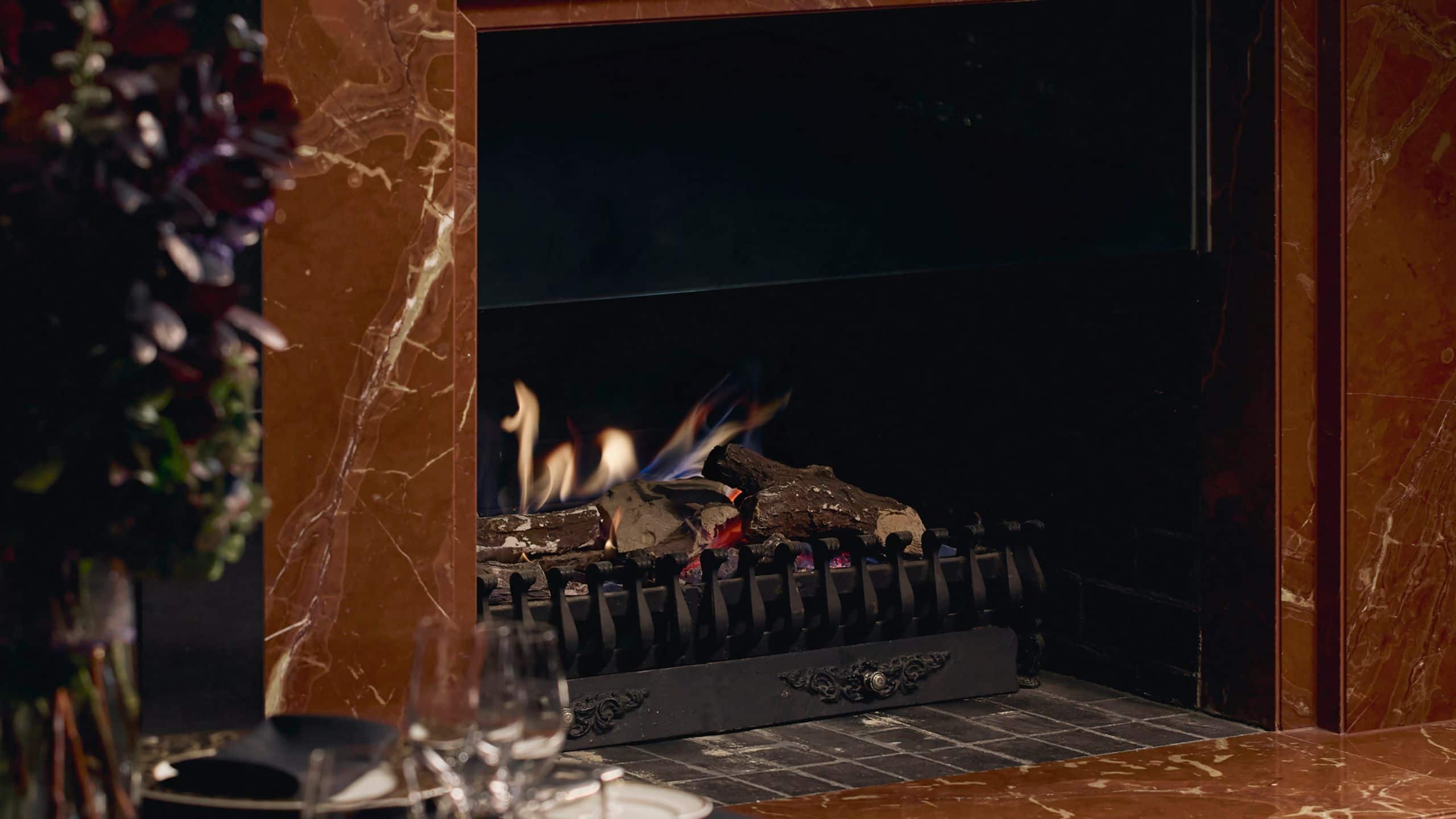 第 4，共 4 Park Hyatt Melbourne Library Fireplace