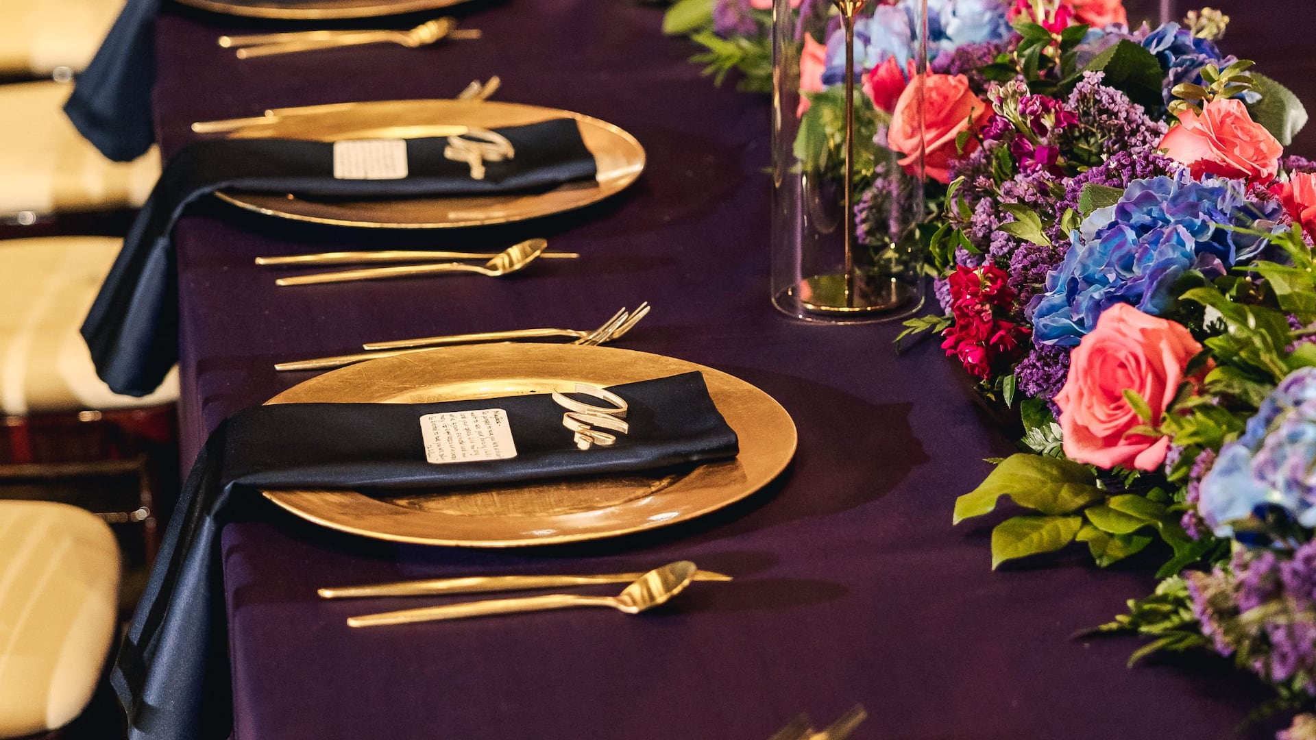 Hyatt Regency Lake Tahoe Resort, Spa and Casino Weddings Regency Table Details Vertical