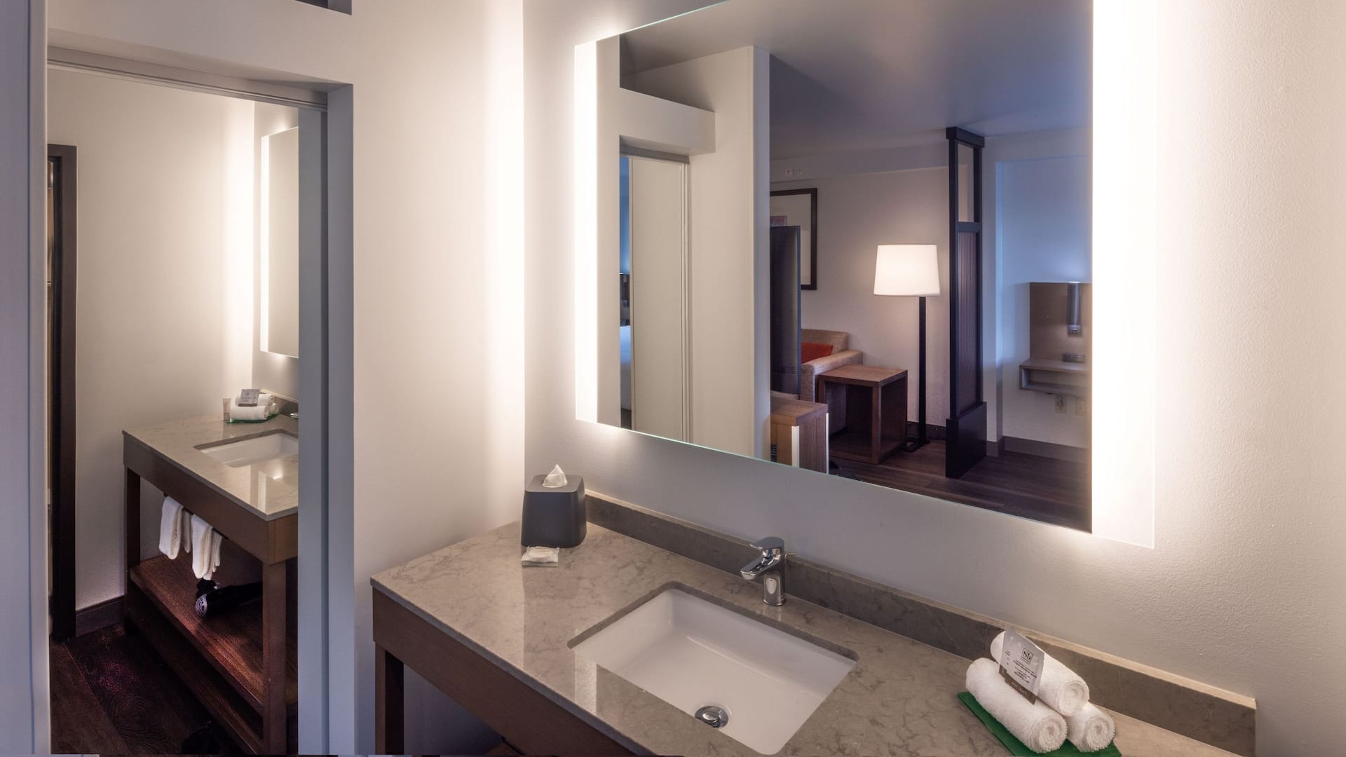 2 of 4 Hyatt Place Seattle/Downtown Guestroom Vanity