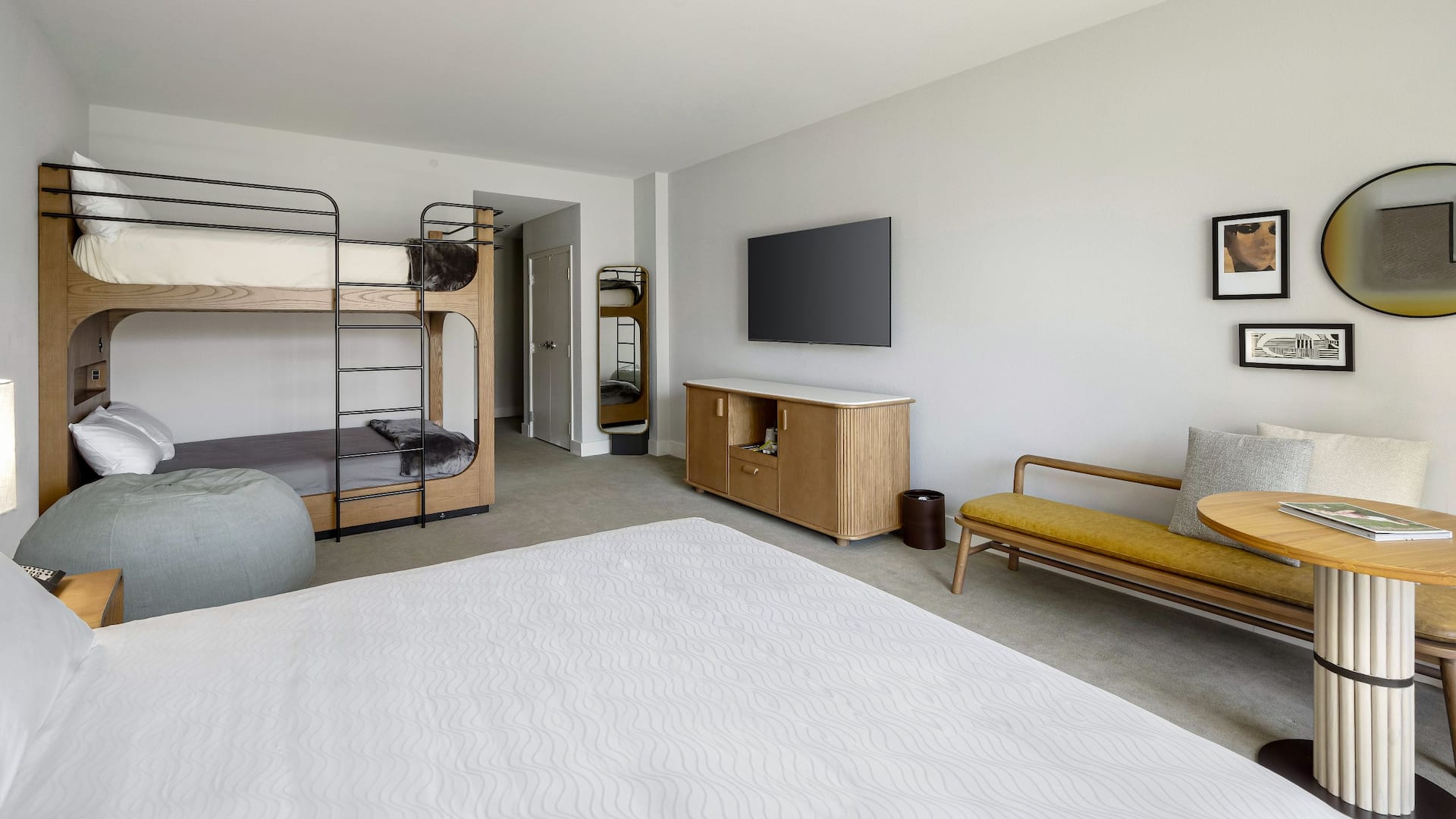 3/5 Grand Hyatt Indian Wells Resort & Villas King and Bunk Beds Inside