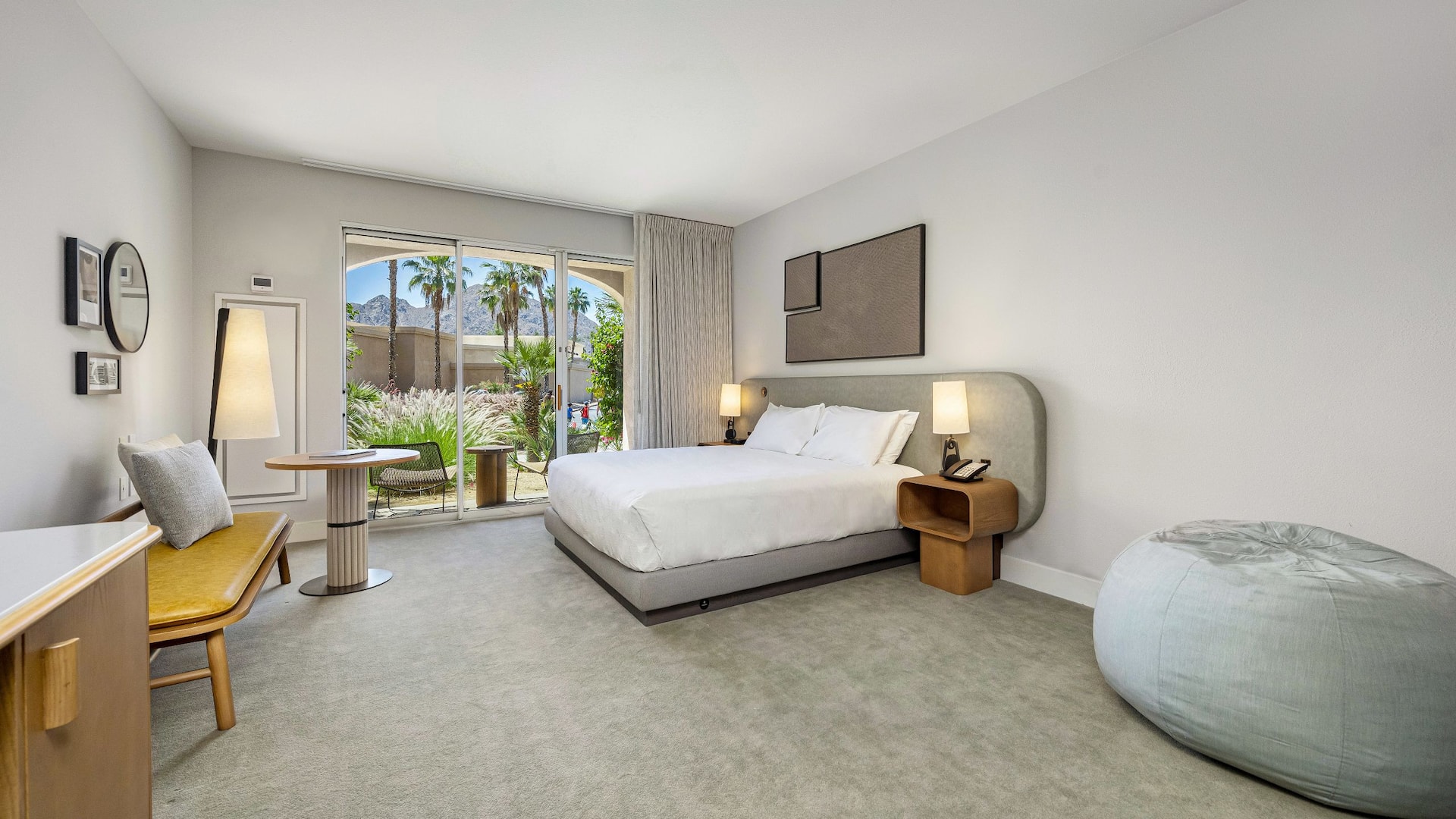 2/5 Grand Hyatt Indian Wells Resort & Villas King Bed Bunk Beds