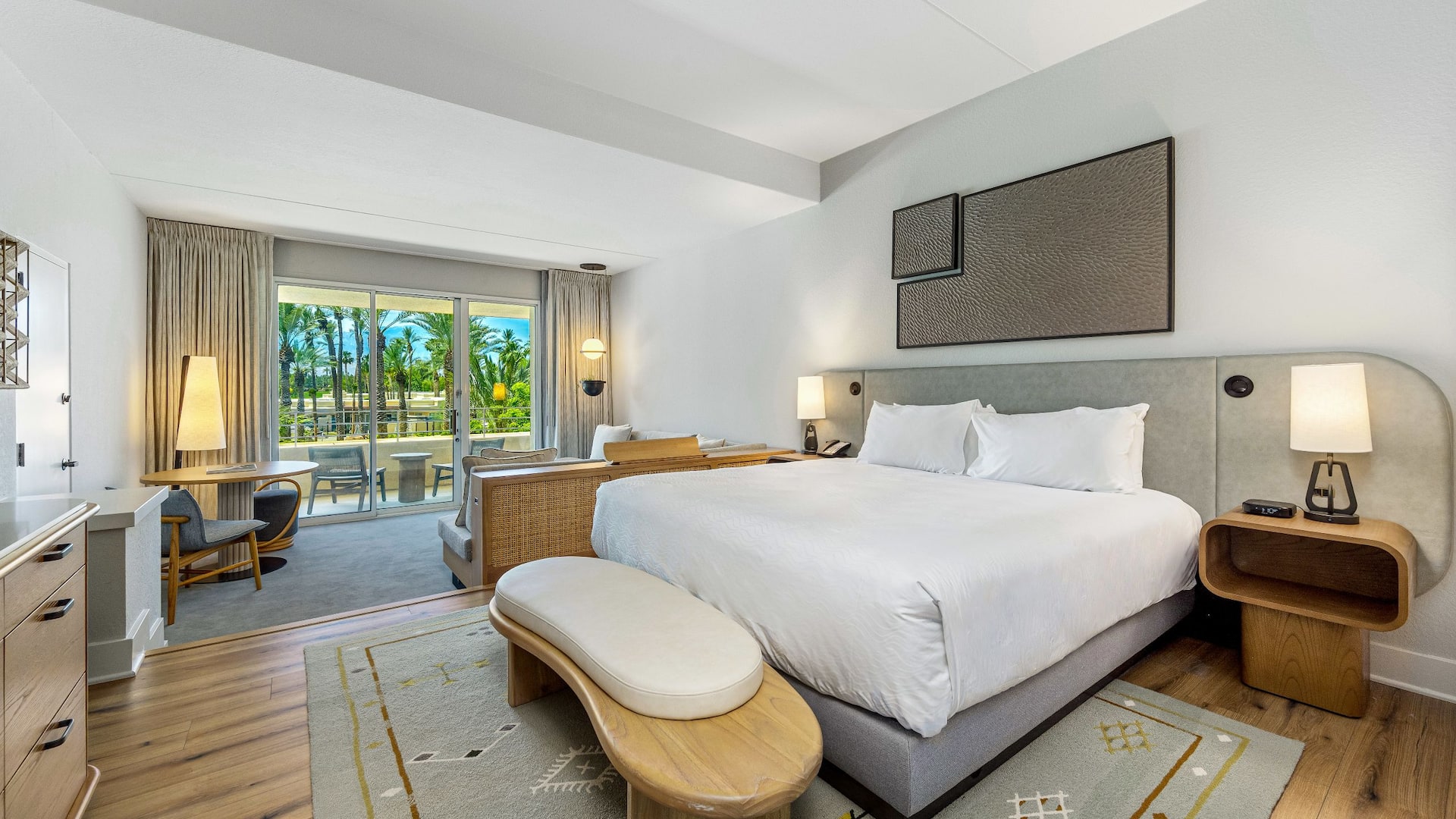 2/3 Grand Hyatt Indian Wells Resort & Villas King Pool View