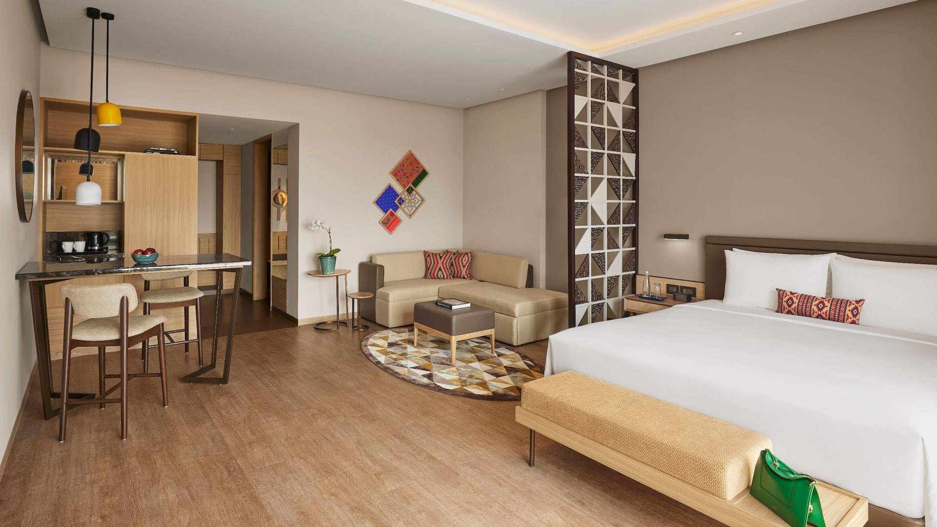 Hyatt Place Aurangabad Airport Ixuza One King Bed Pool View Premium Bed