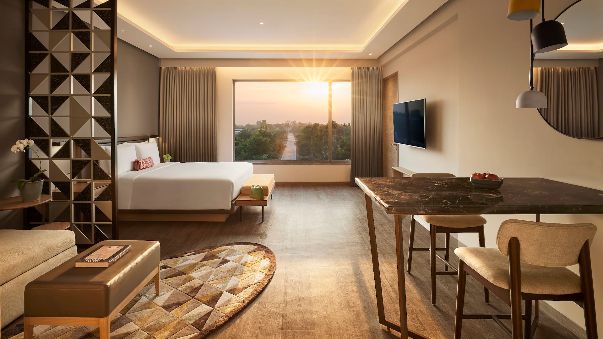 Hyatt Place Aurangabad Airport One King Bed Pool View Premium Dining
