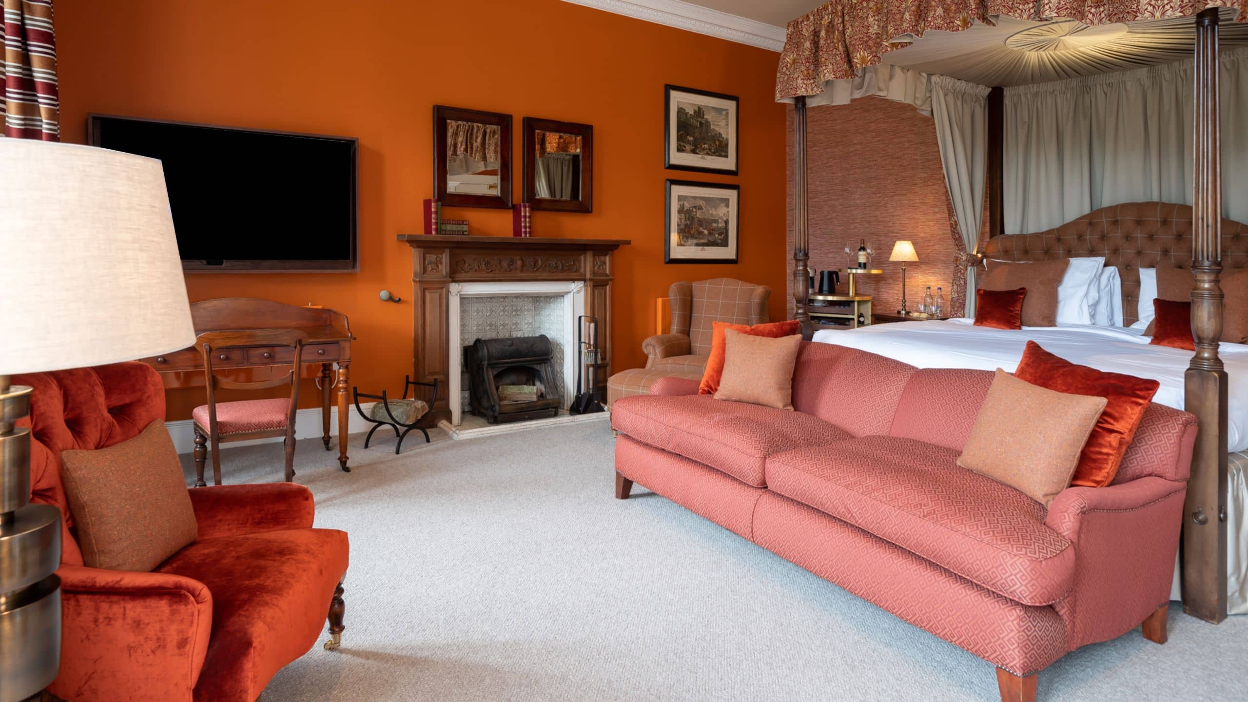 第 1，共 2 SCHLOSS Roxburghe Castle Balcony Suite