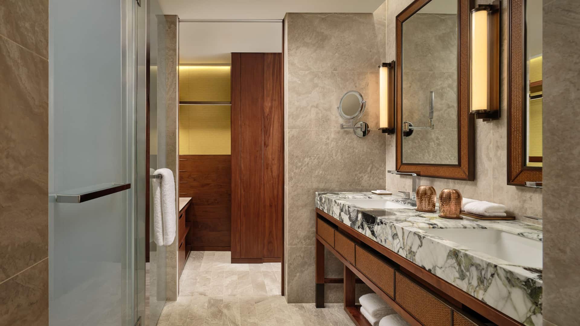 2/2 Grand Hyatt Singapore Standard Bathroom