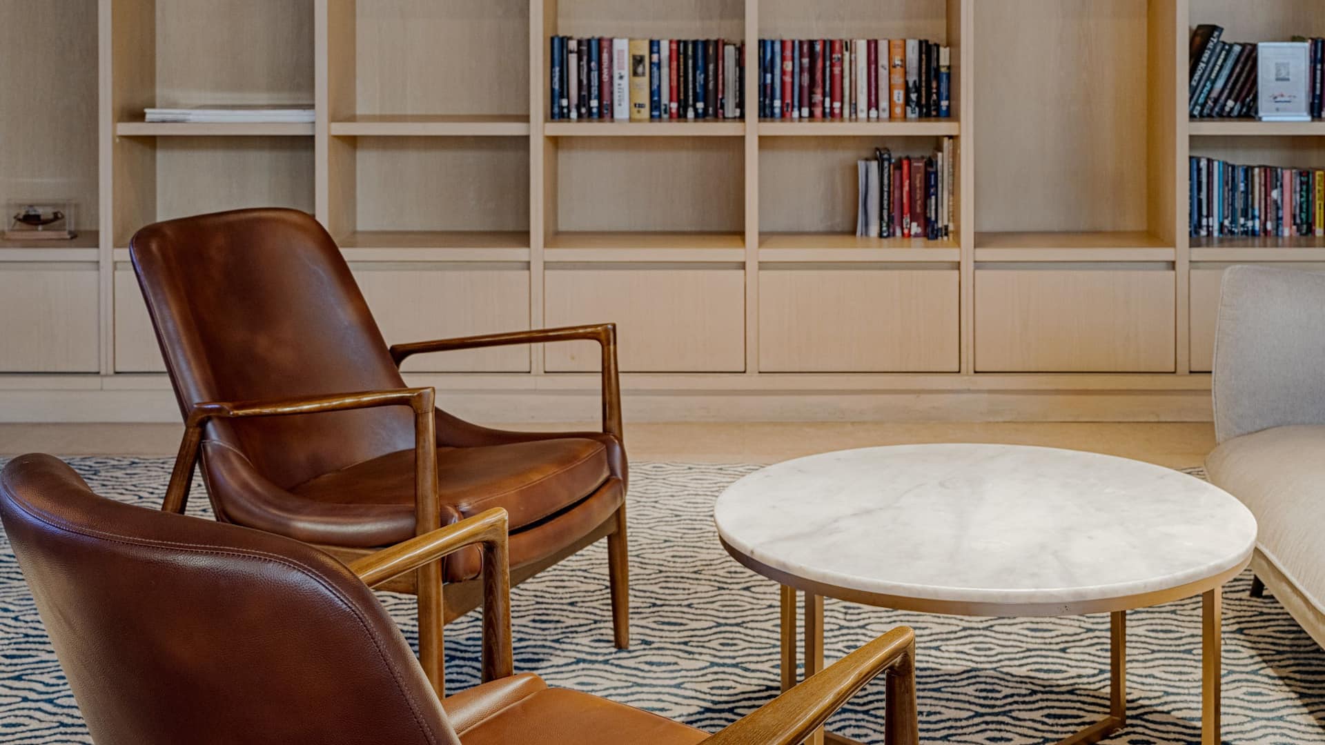 Hyatt Regency Cairo West Library