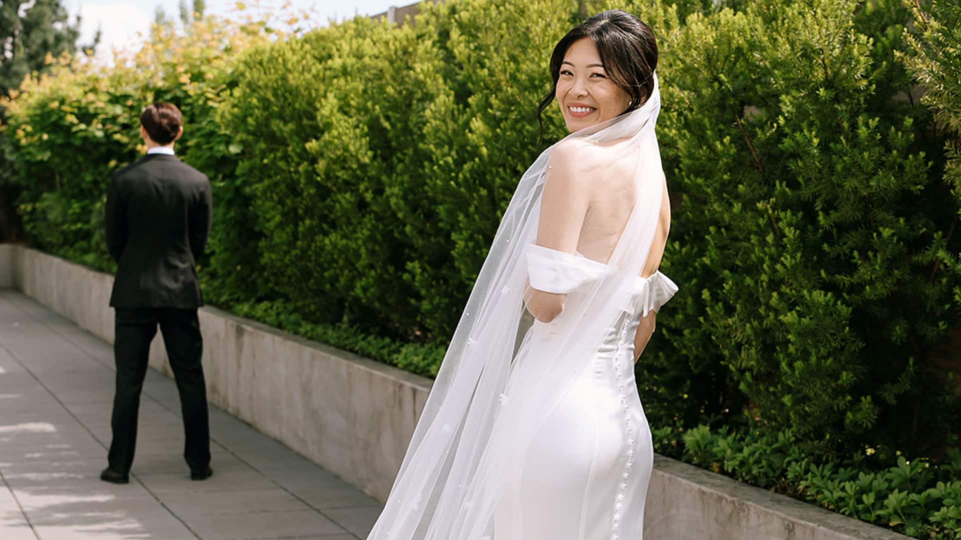 3 of 4 Hyatt Regency Lake Washington at Seattle's Southport First Look Wedding Couple