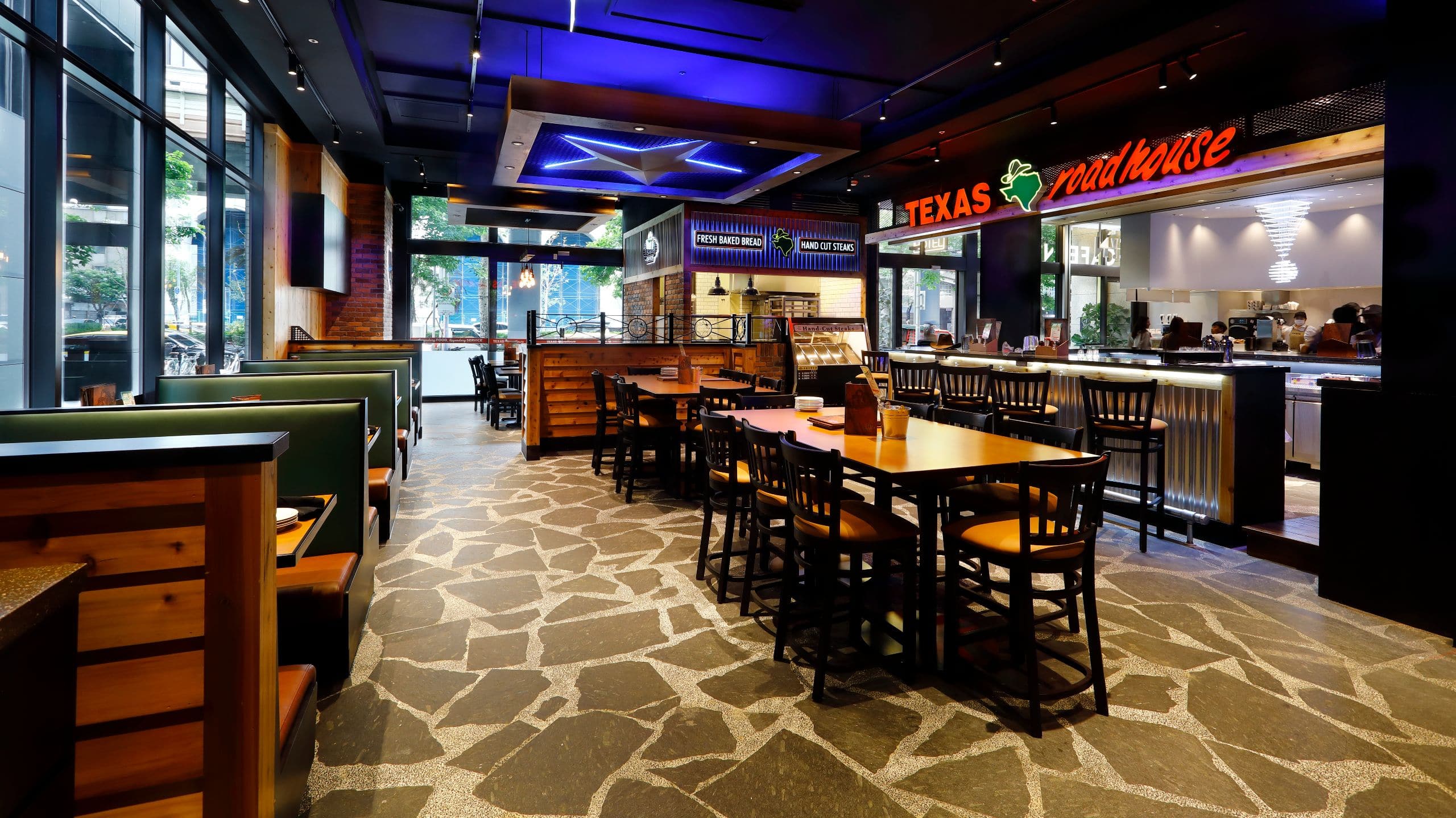 EPISODE Daan Taipei Texas Road House Seating