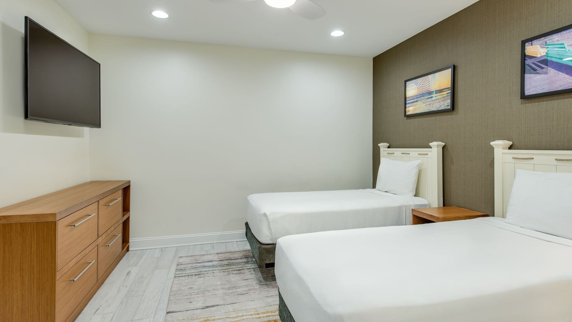 3 von 6 Hyatt Place Dewey Beach Bayfront Bedroom Twin Beds